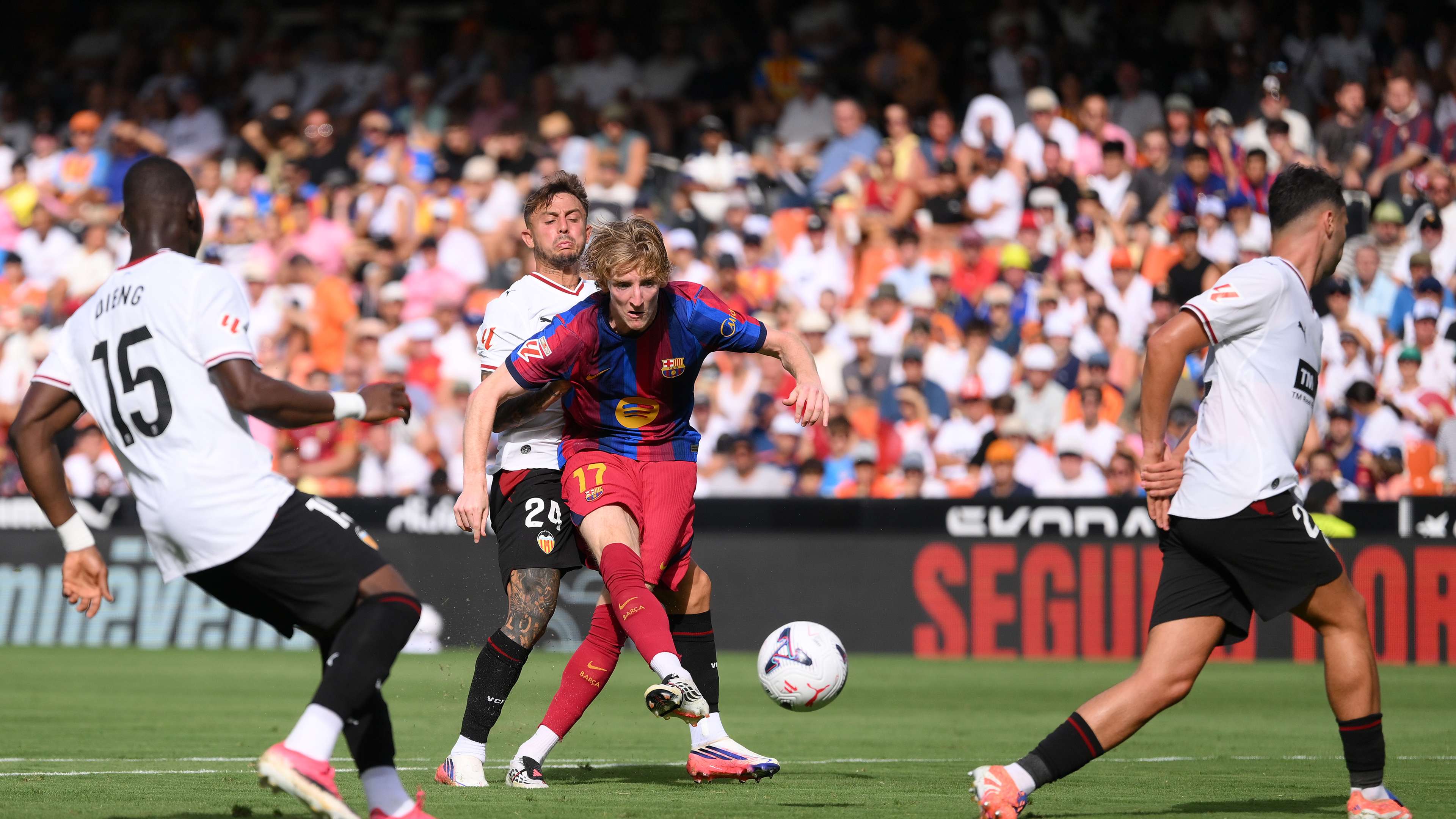 Anthony Gordon Breaks Barcelona Record: Four Assists in Four
