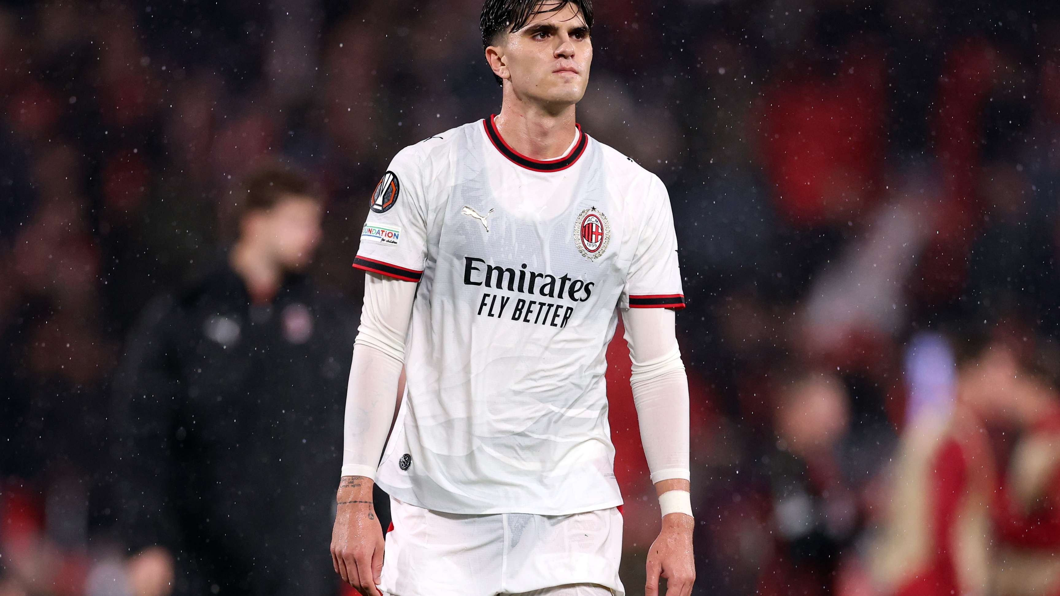 El nuevo rol de Bartesaghi: c&oacute;mo Amorim est&aacute; liberando al talento de la cantera del Milan