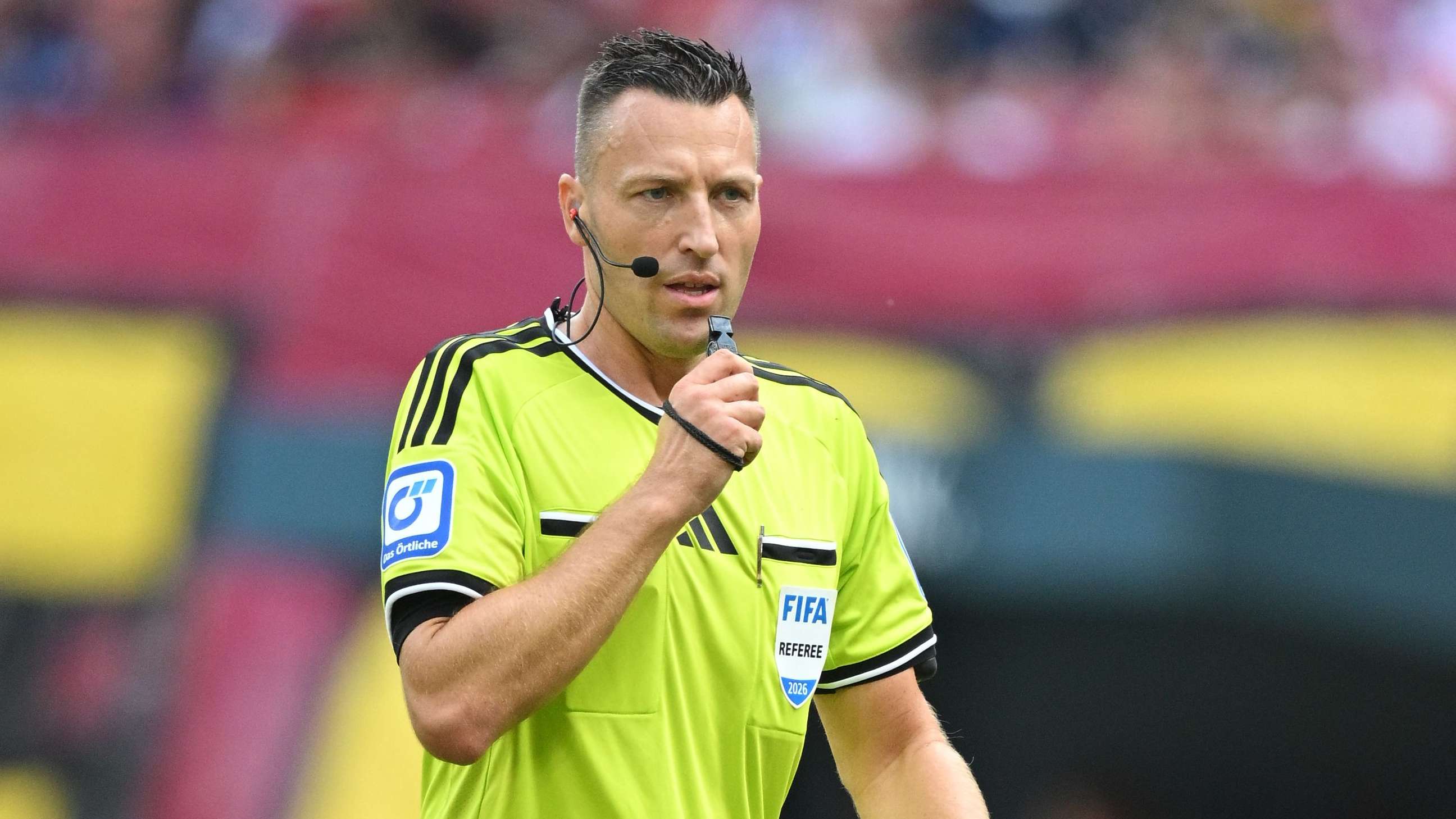 Sven Jablonski to Referee Barcelona vs Feyenoord Champions