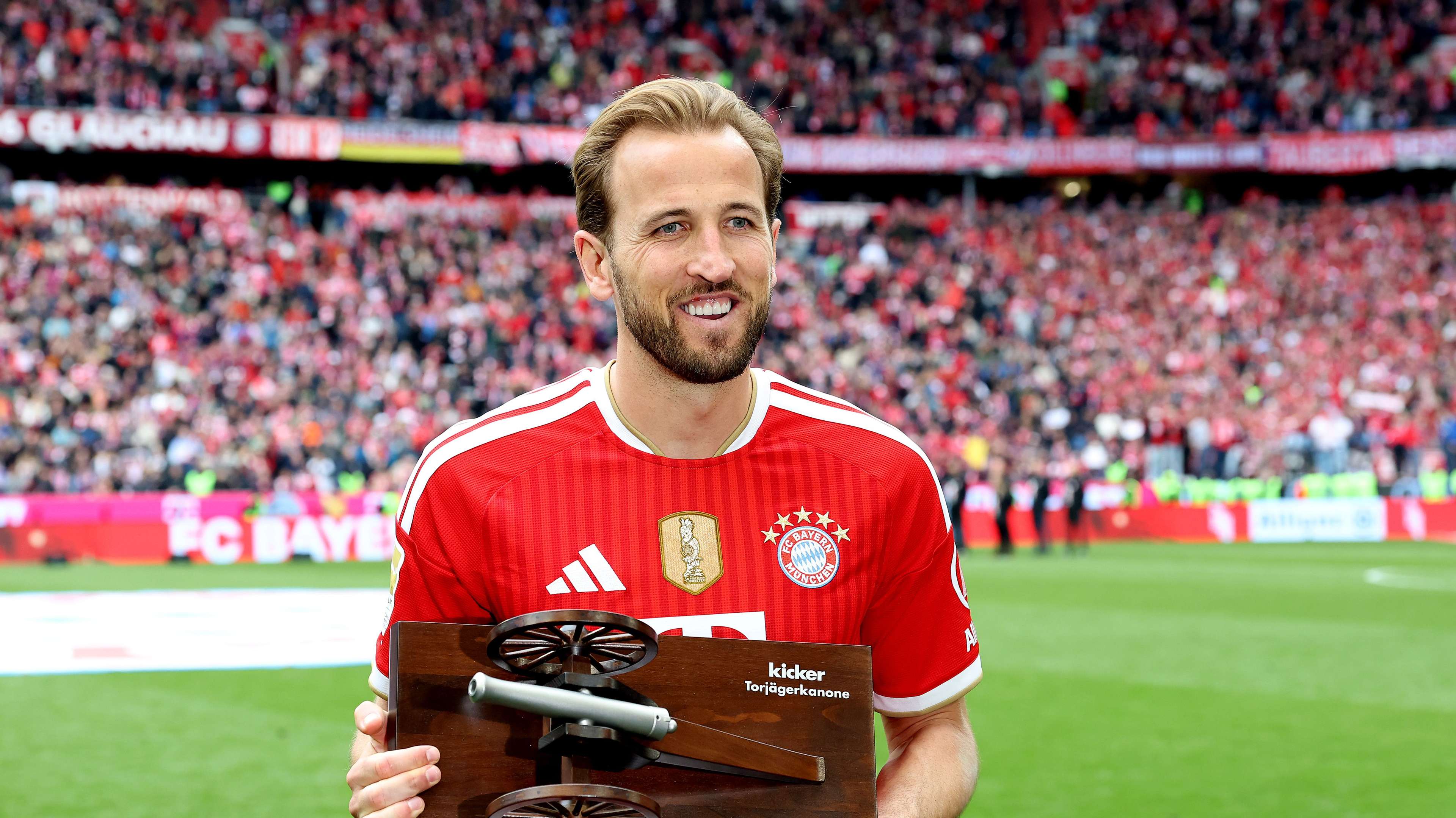 Harry Kane Shows No Urgency on Bayern Munich Contract
