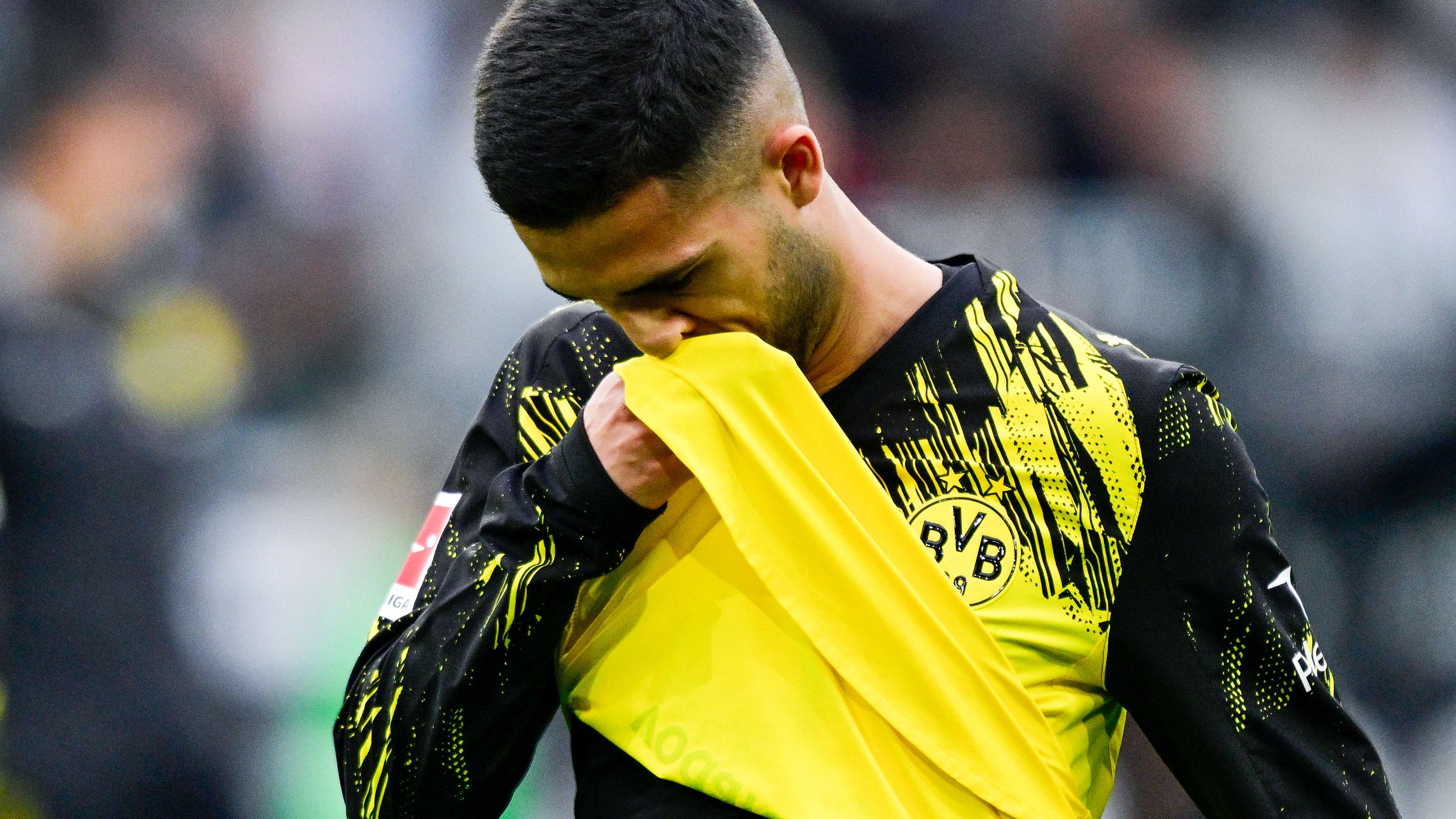 Yan Couto Transfer Flop: €25M BVB Signing Struggles After