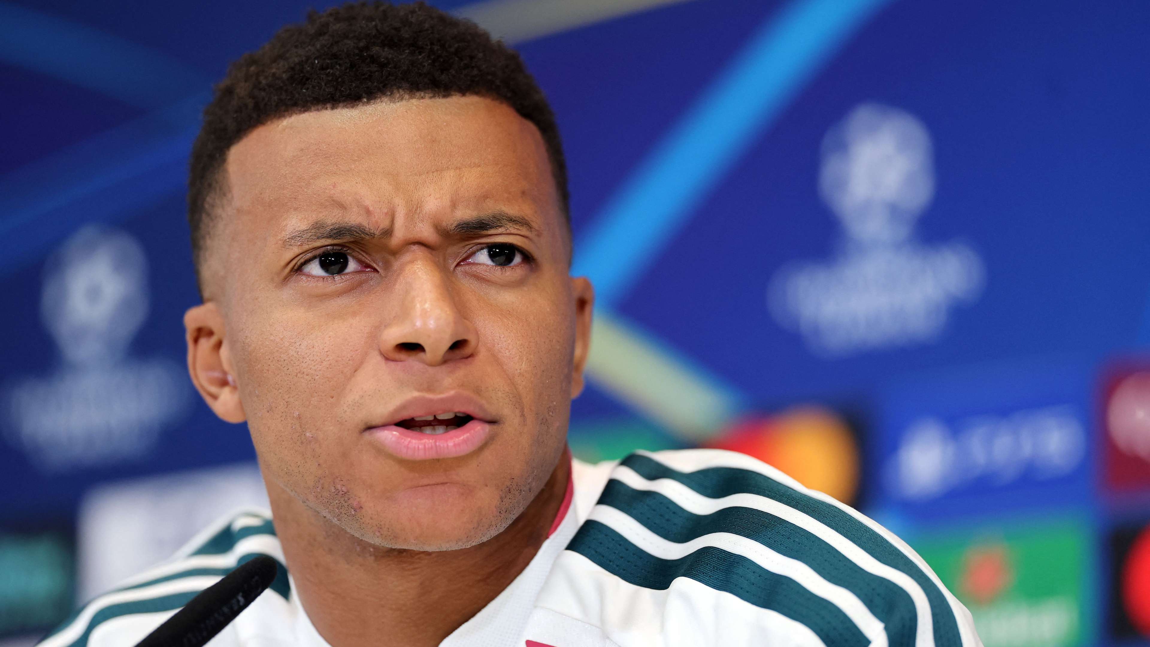 Mbappé Removes Sponsor Bottles Like Ronaldo and LeBron