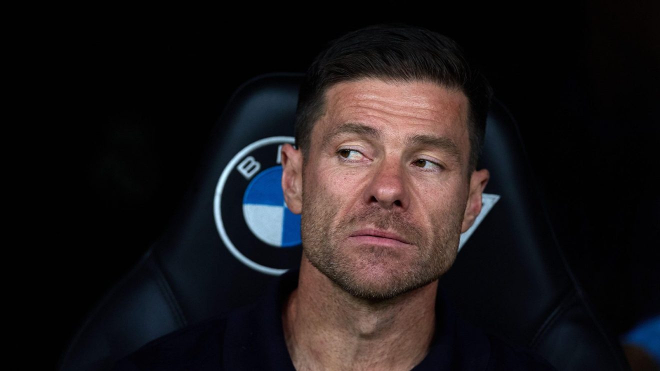Xabi Alonso Faces Chelsea Management Challenge, Hasselbaink