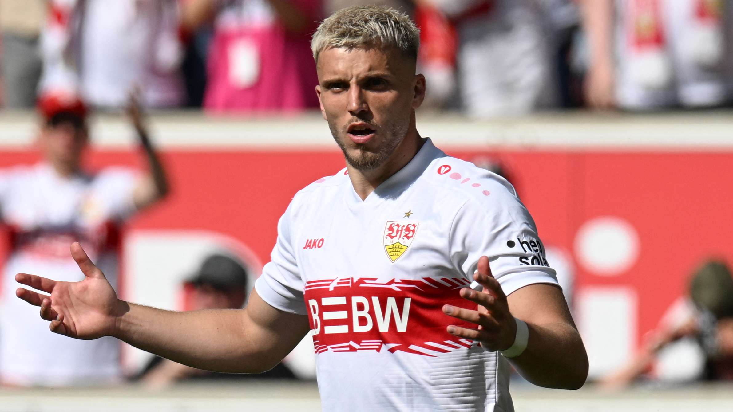 Fenerbahce Denies Transfer Interest in Stuttgart Striker