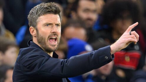 Iraola Favours Man Utd Move Over Chelsea as Carrick