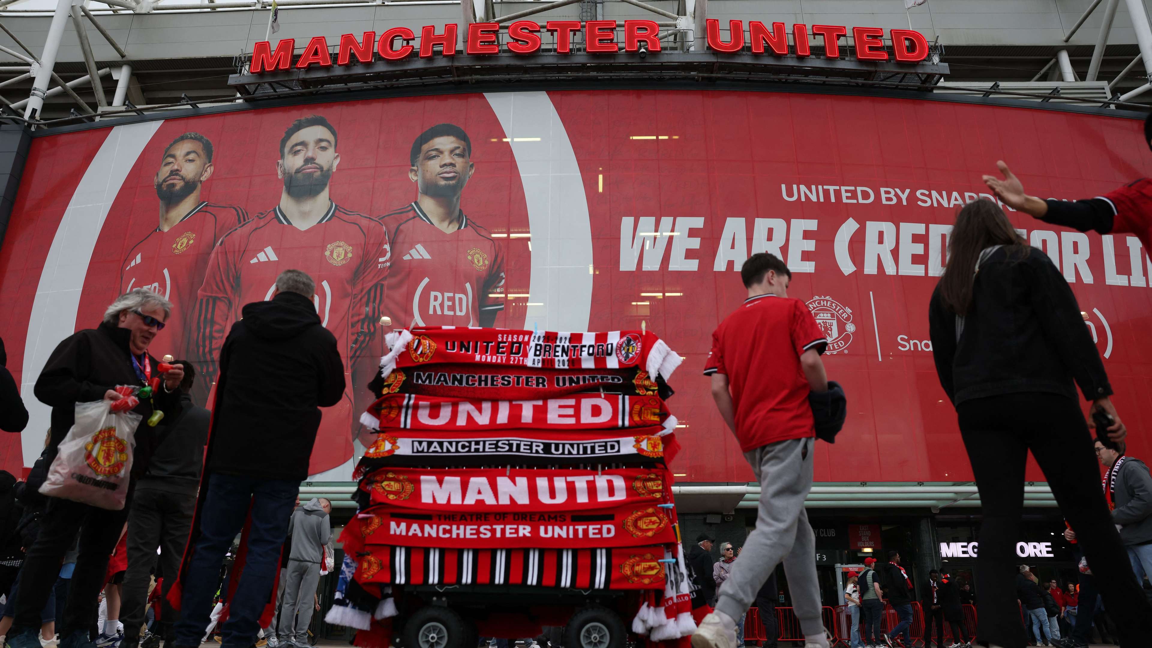Manchester United Fans Fury Over Restricted Season Tickets