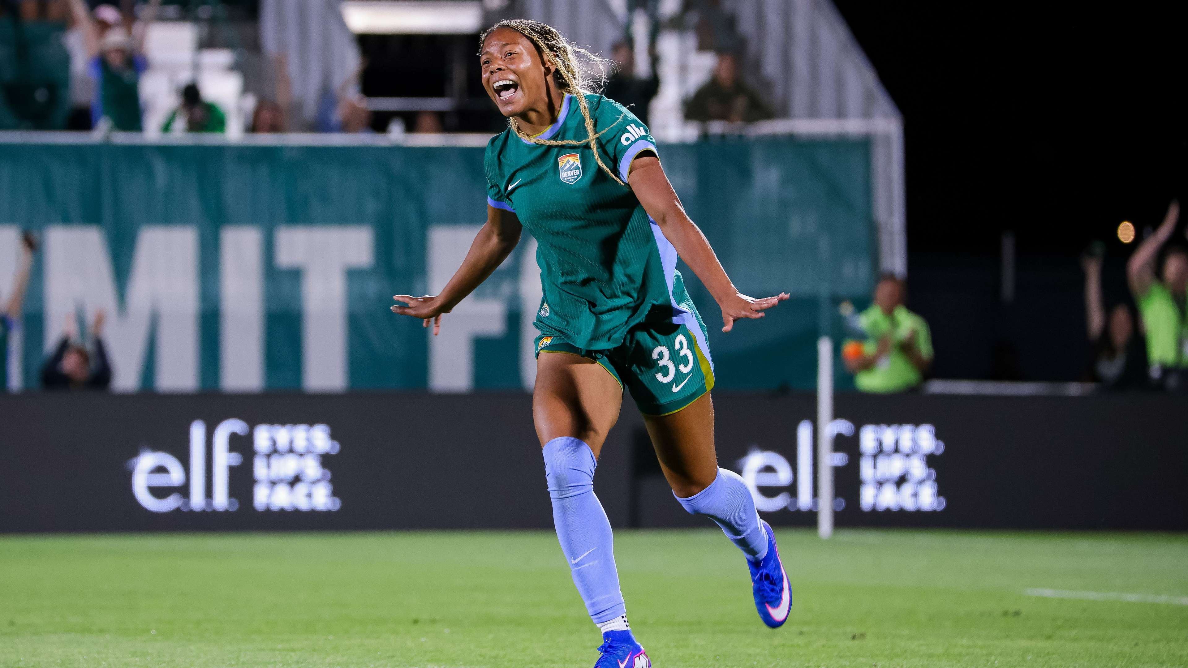 Ashley Sanchez Breaks NWSL Scoring Record as North Carolina