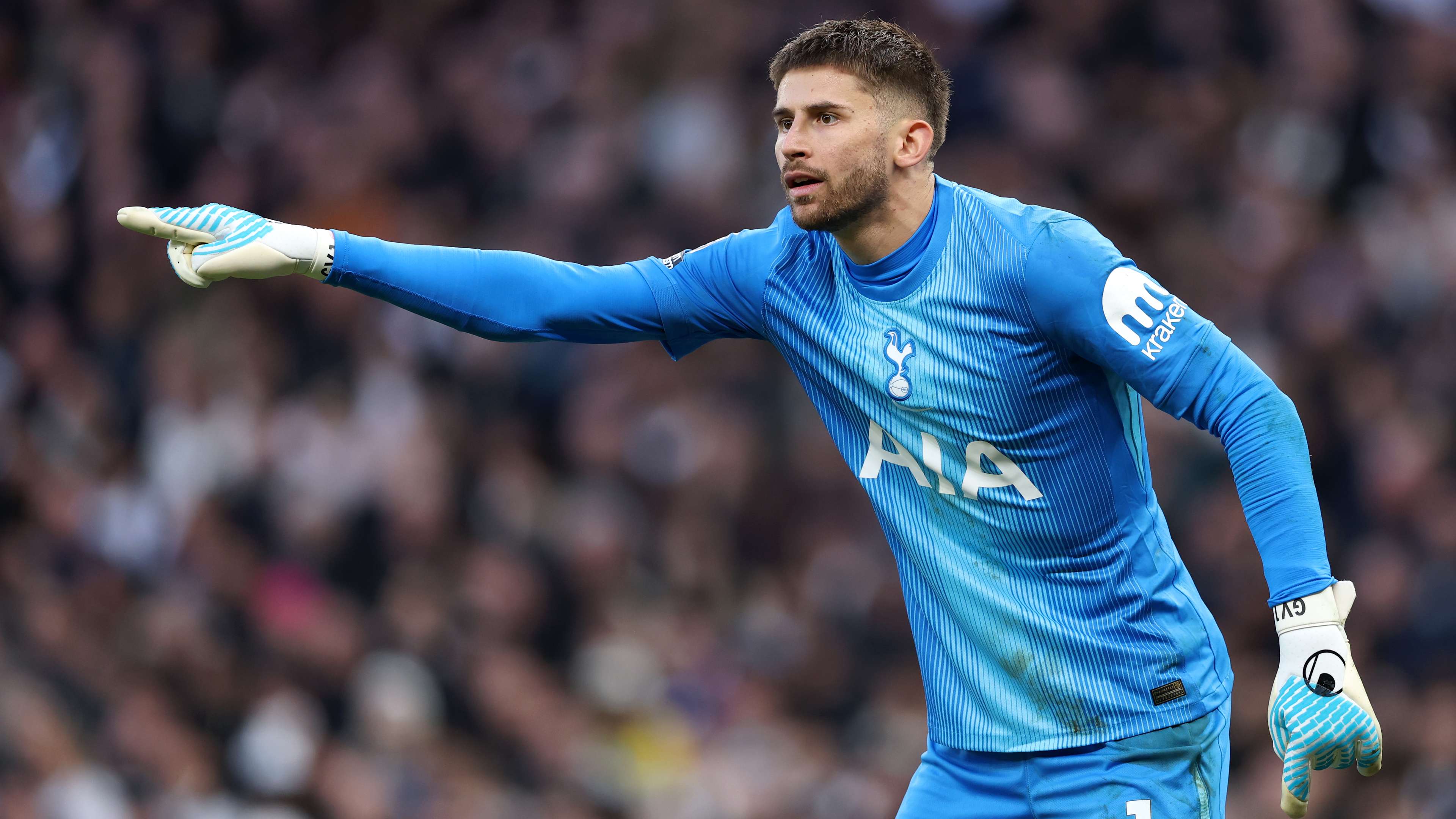 Inter Milan Abandon Vicario Deal, Promote Martinez as Sommer