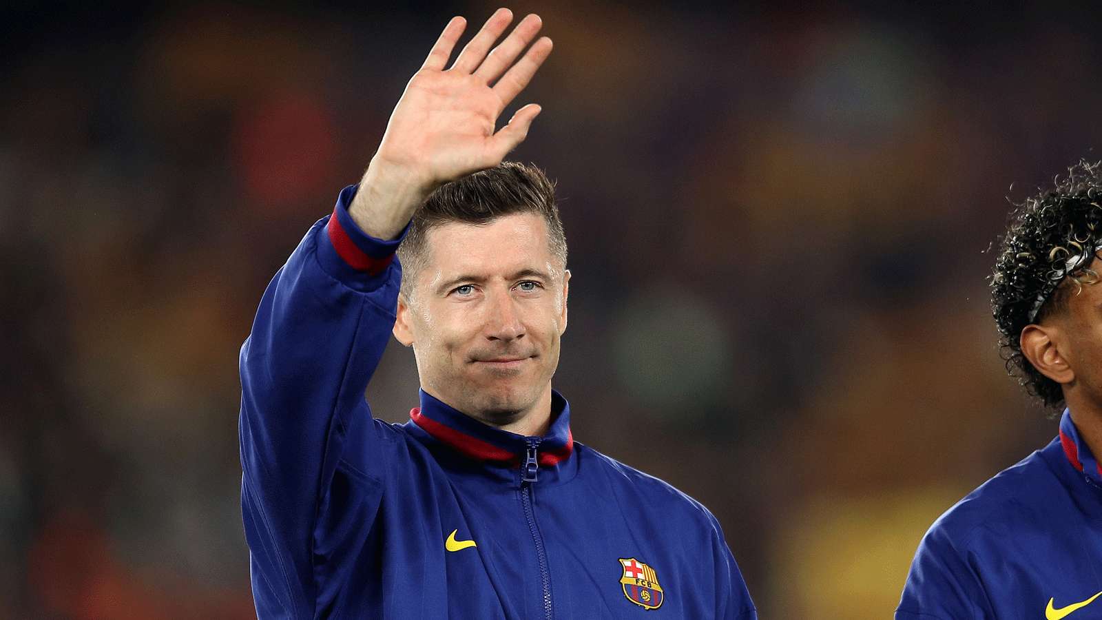 Porto Eyes Lewandowski Move as Barcelona Striker Enters Free