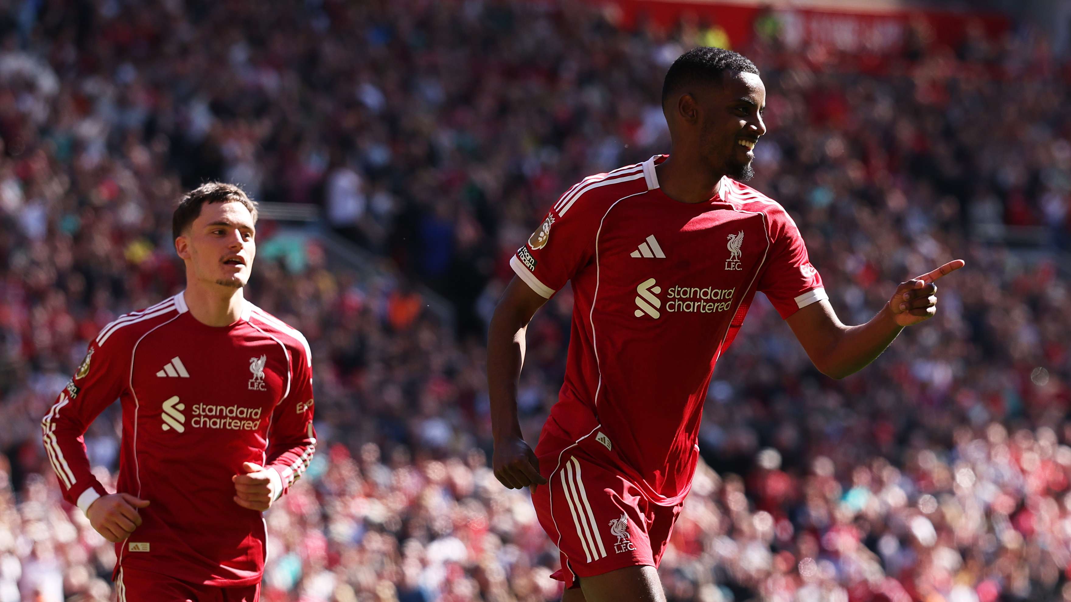 Slot Confirms Isak Return as Liverpool Assess Chelsea Squad