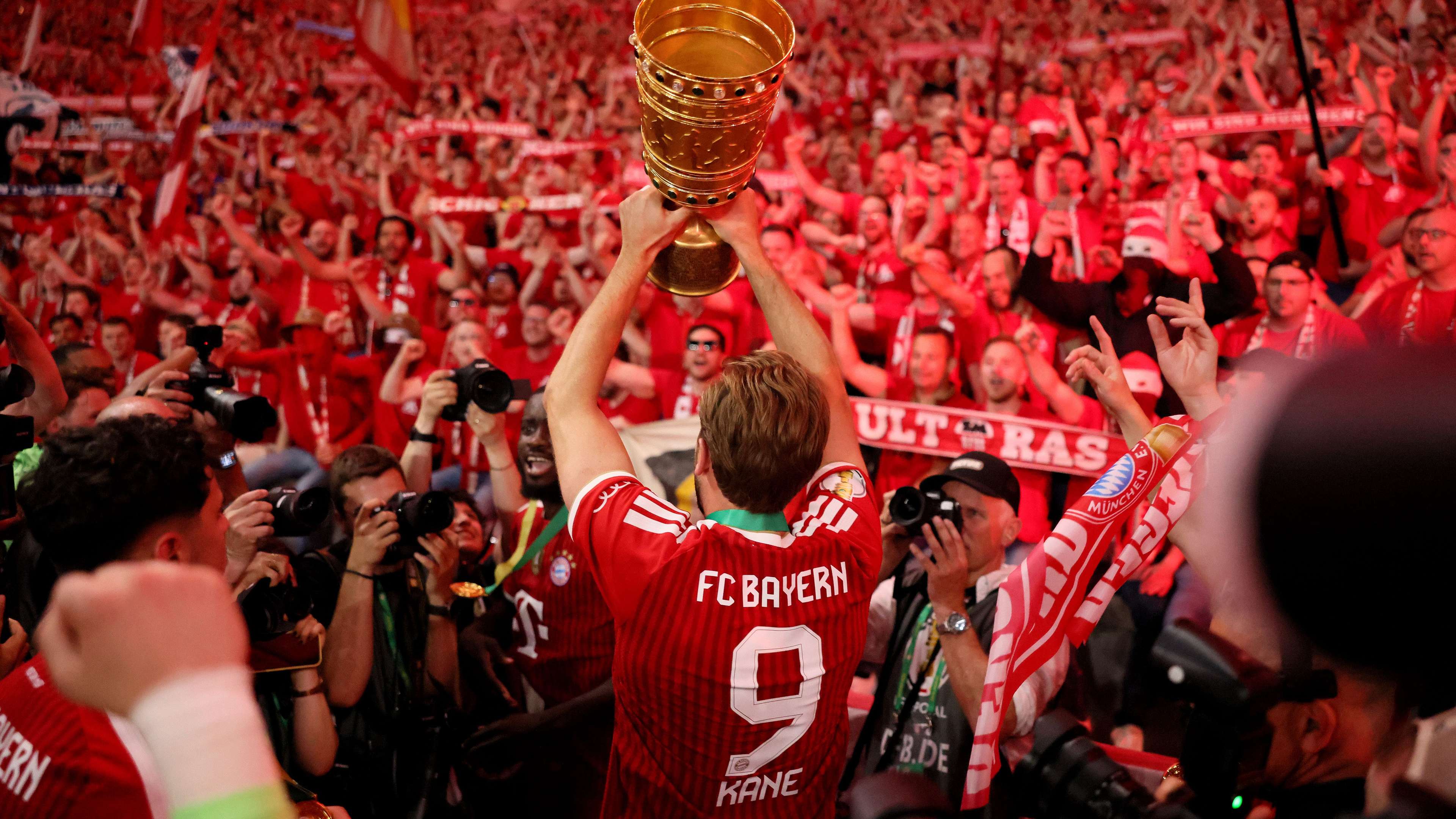 Harry Kane Hat-trick Wins DFB Cup Final as Bayern Crush