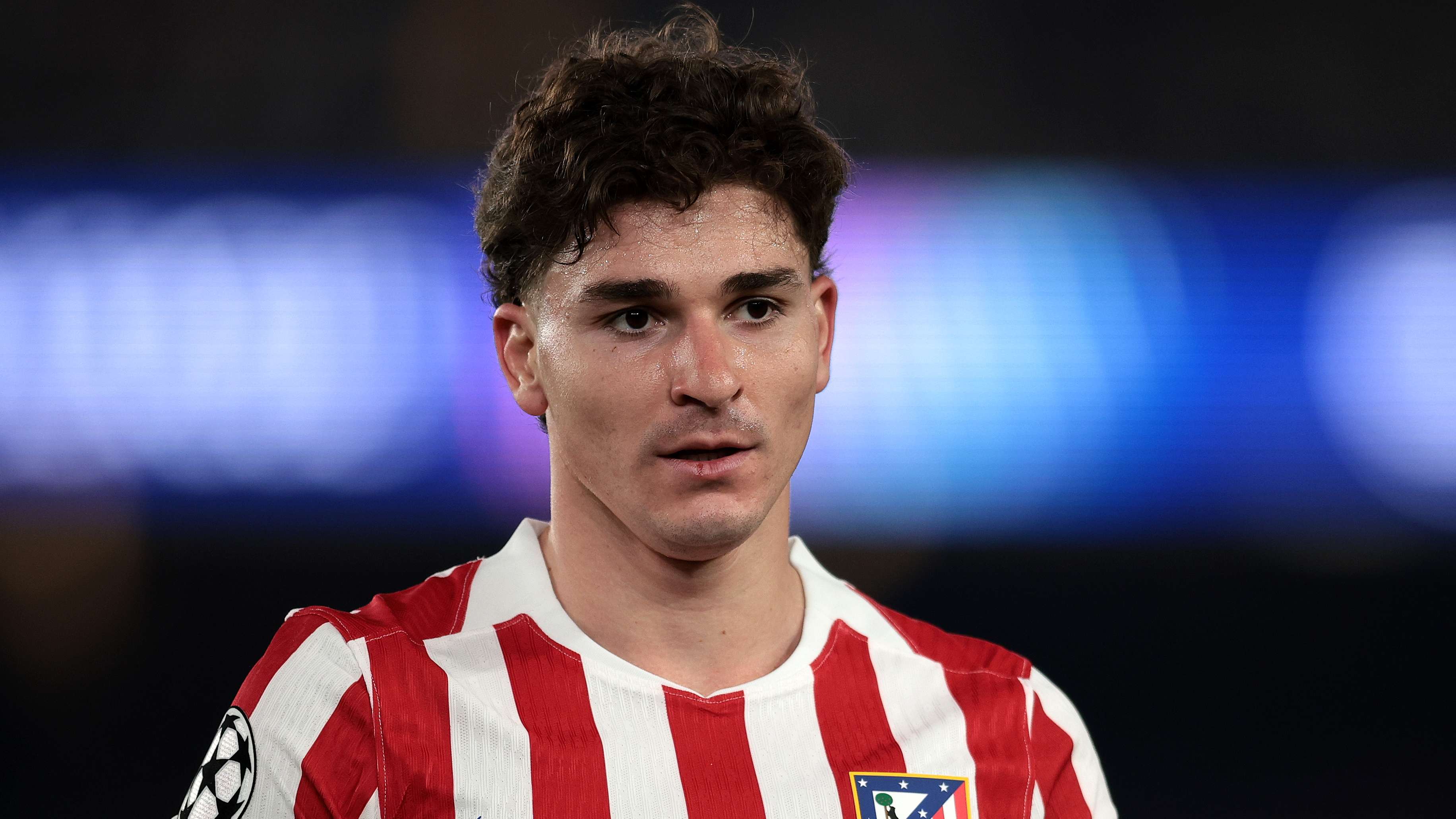 Barcelona Hold Firm on Álvarez: Atlético Madrid Blocks €100m