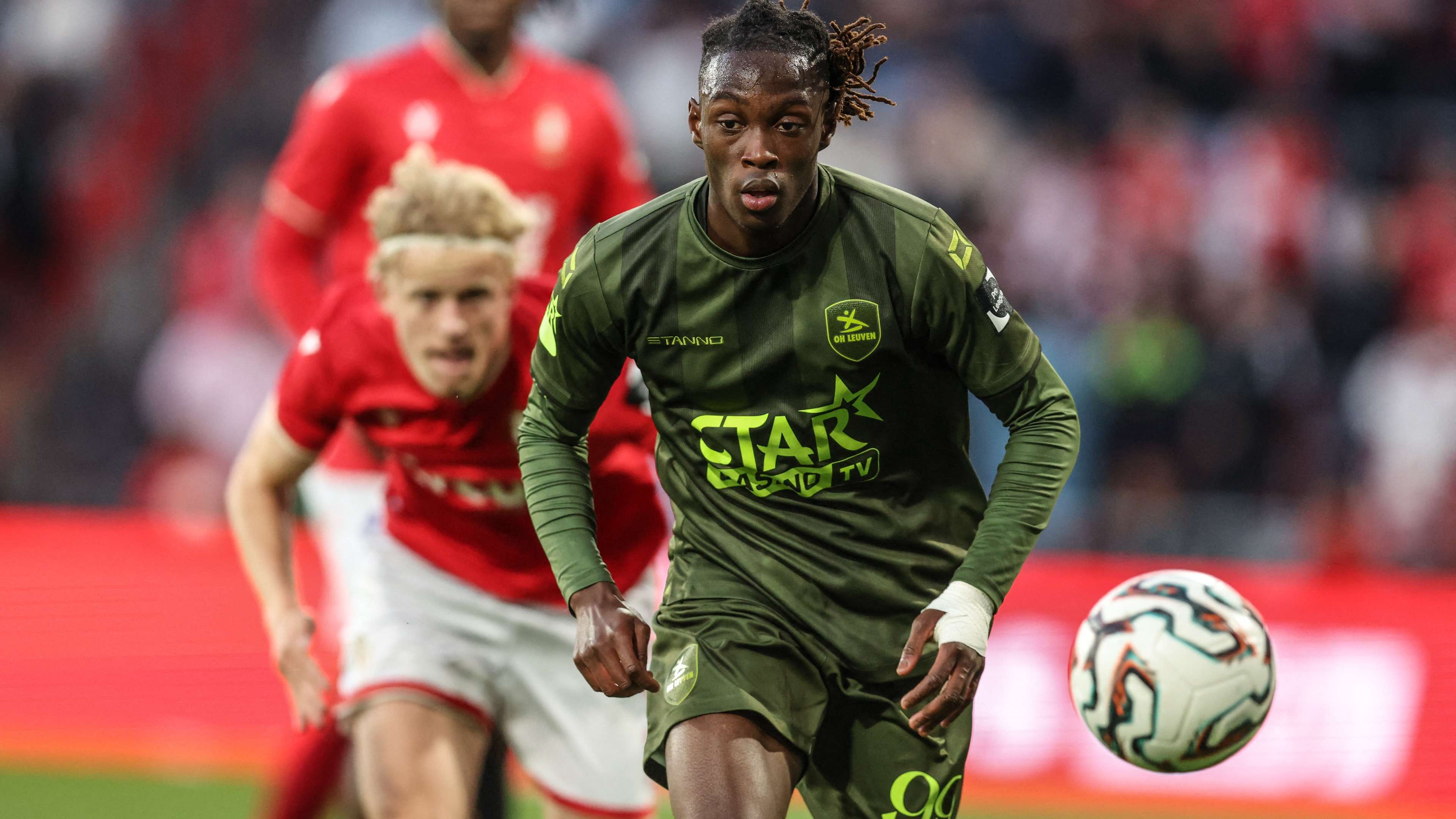 Feyenoord Target Davis Opoku as Givairo Read Replacement
