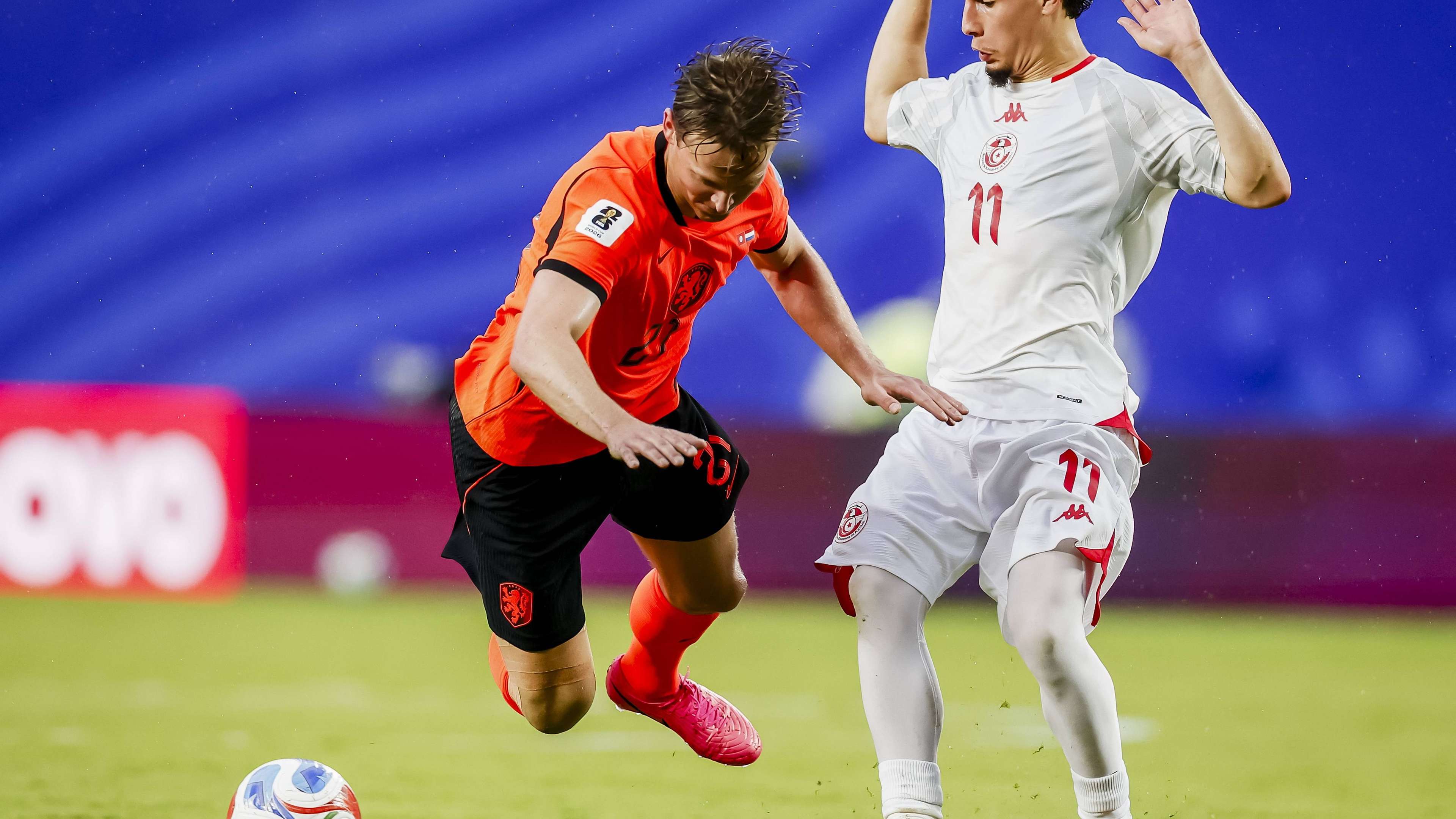 Frenkie de Jong Ruled Out Four Months with Knee Ligament Tear