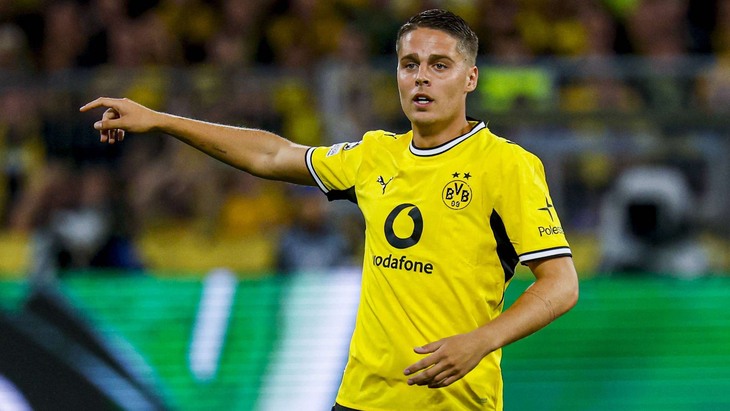Joey Veerman Recalls Toni Kroos as Dortmund's Creative