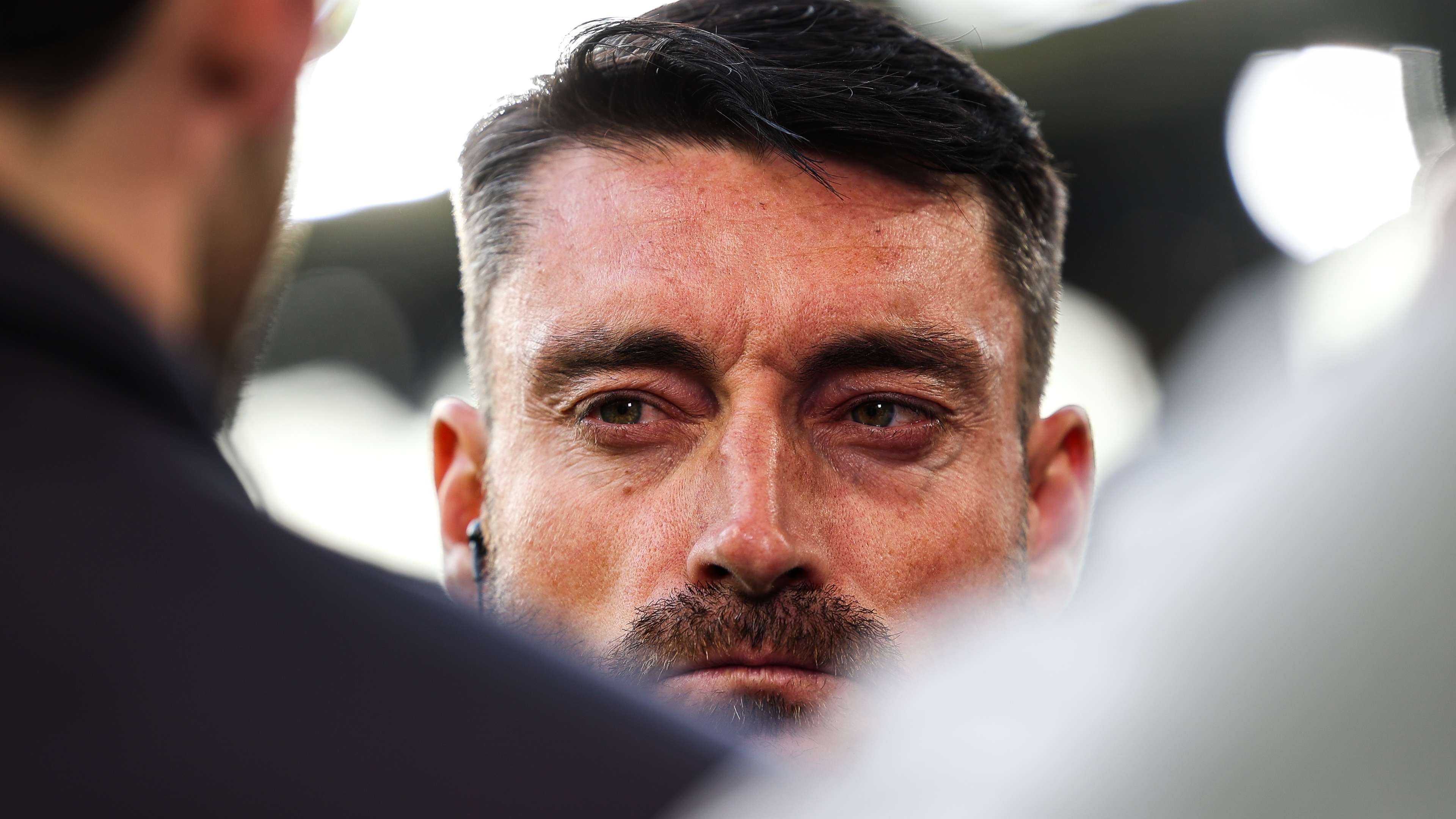 Burkardt Publicly Criticises Riera as Eintracht Frankfurt's