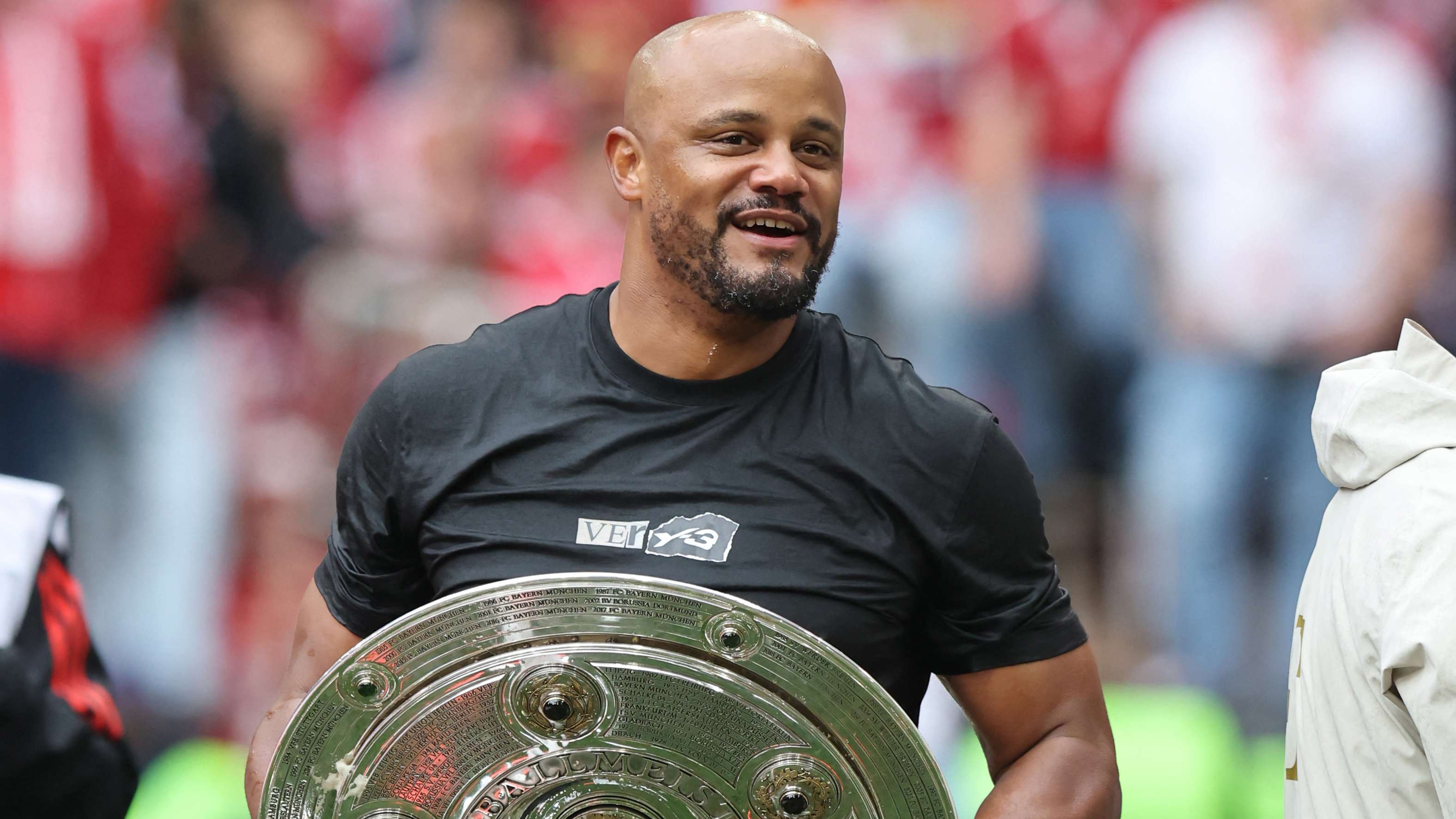 Vincent Kompany Deemed 'Unsellable' by Bayern Munich