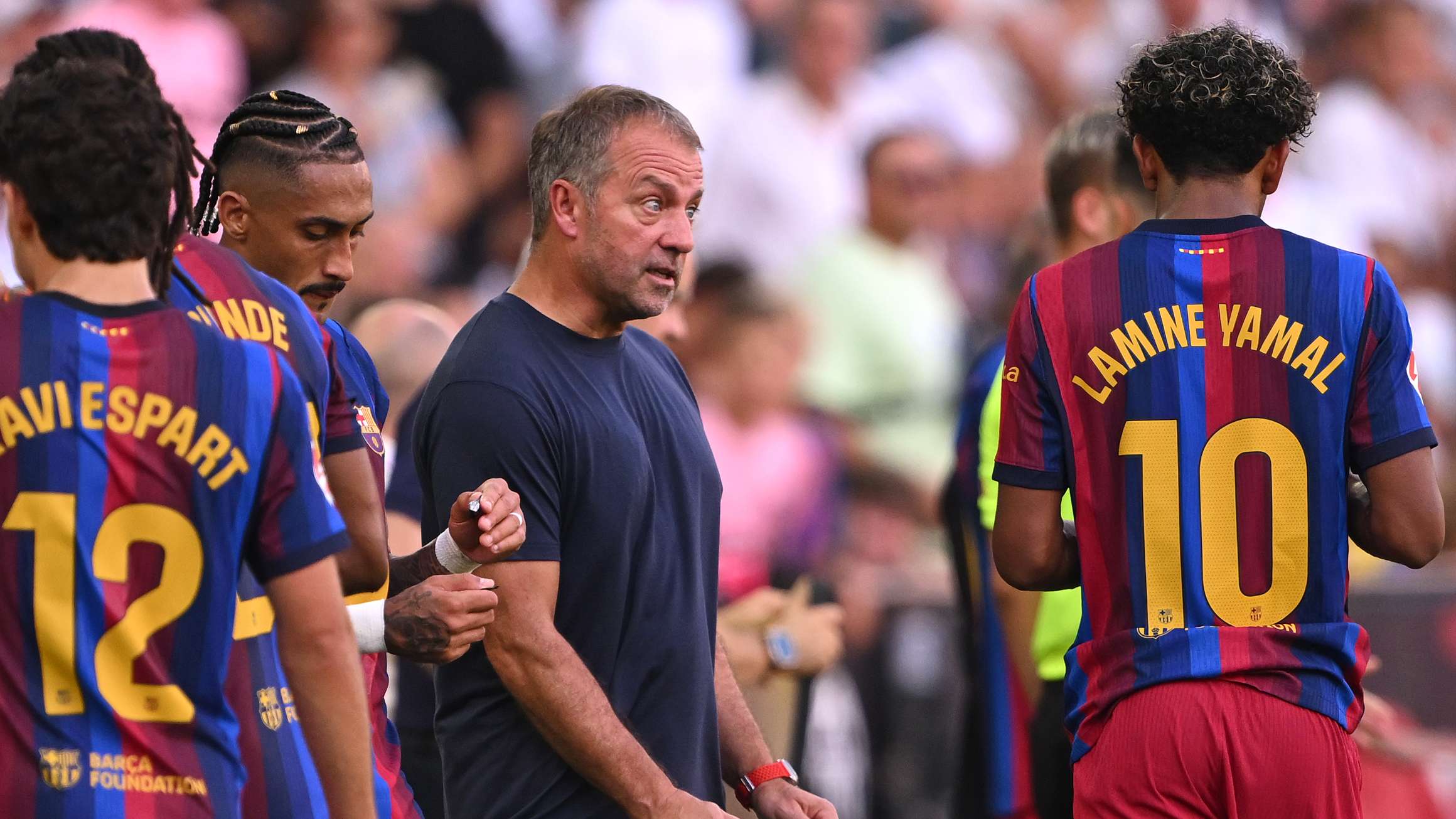 Barcelona Demolishes Valencia 5-0, Flick's Machine Dominates