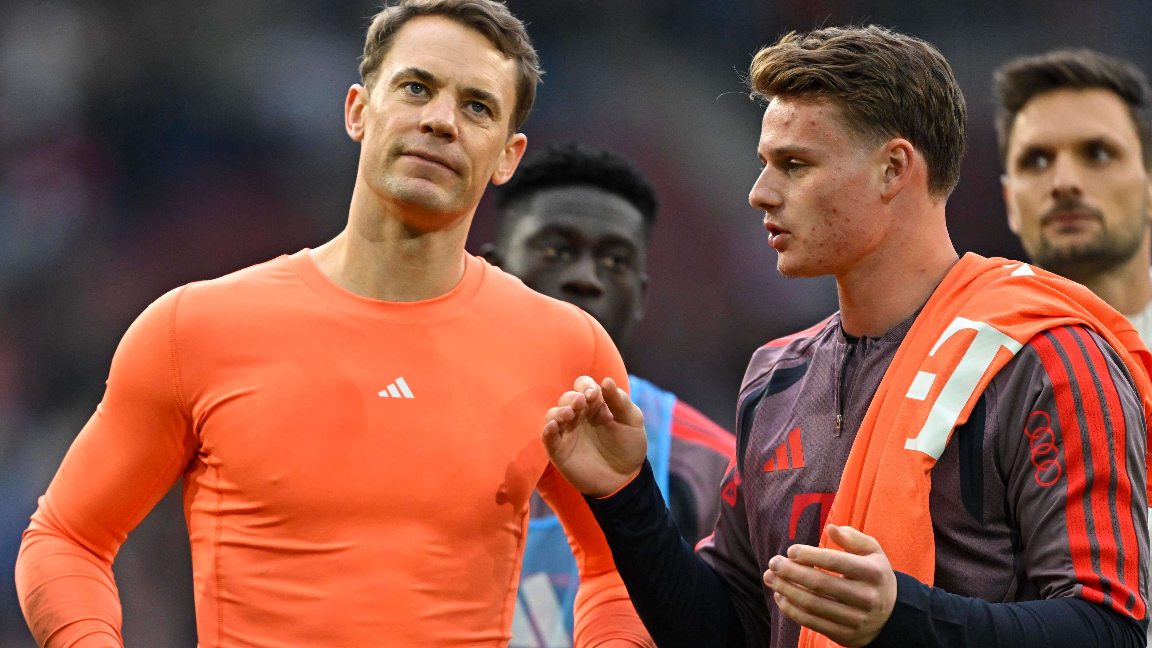 Neuer Admits "Silly Mistake" After Bayern Draw at Augsburg