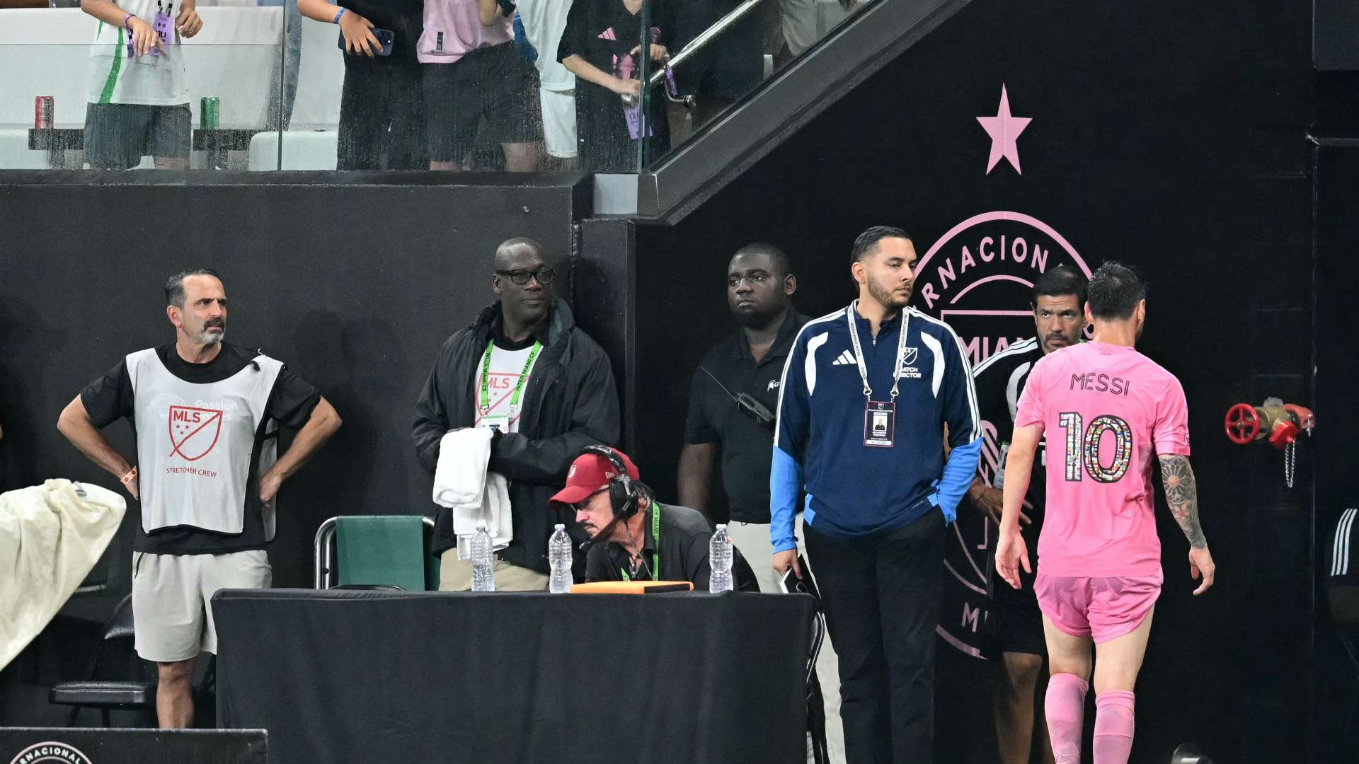 Messi Limps Off in Inter Miami Win Ahead of World Cup