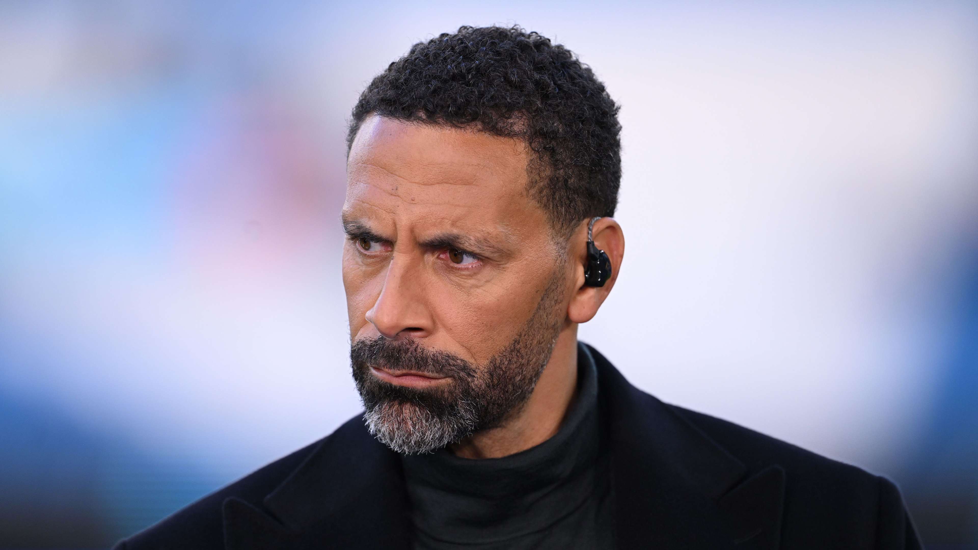 Rio Ferdinand Backs Lewandowski Free Transfer to Manchester