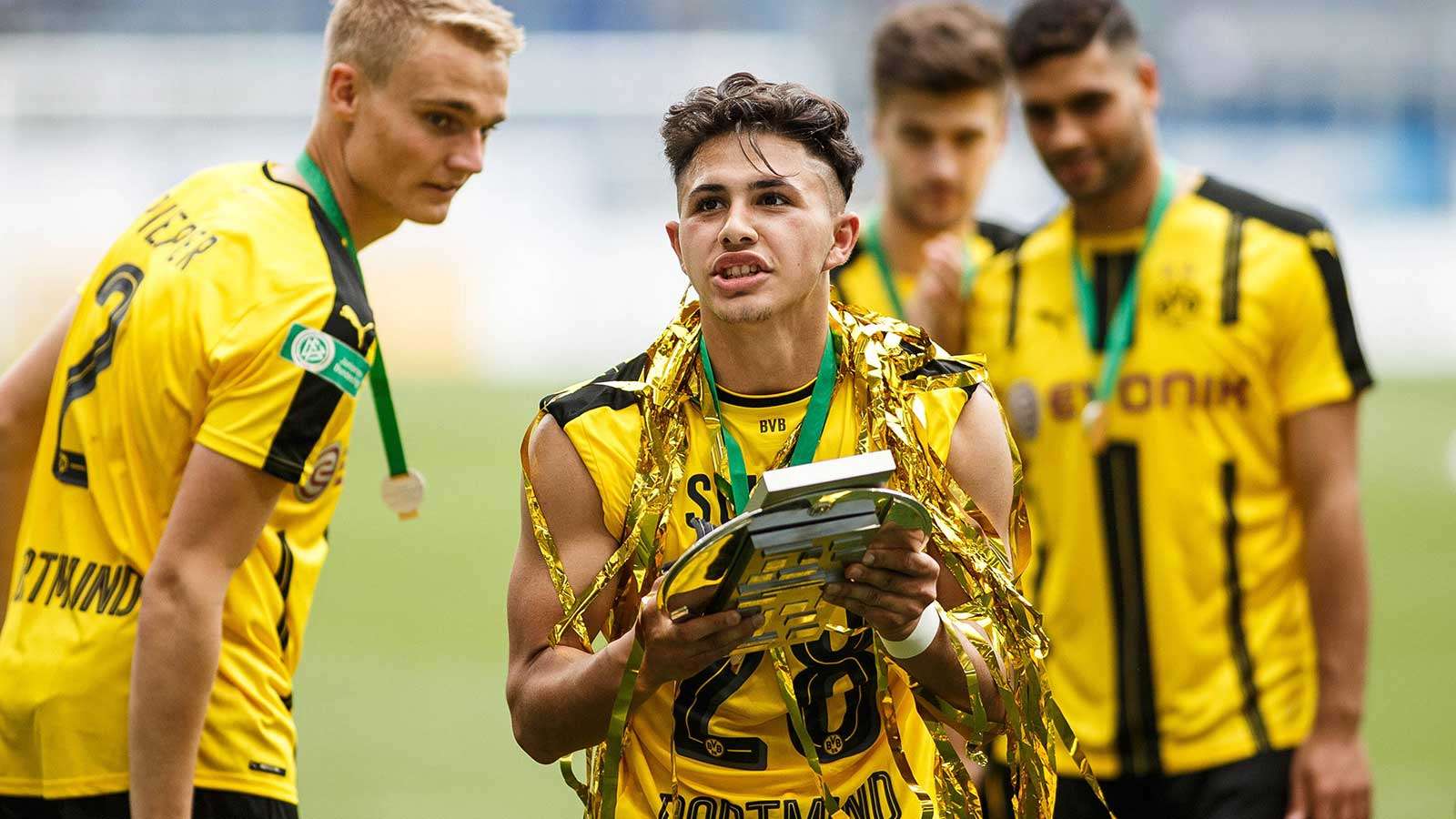 Dario Scuderi: From Career-Threatening Injury to Borussia
