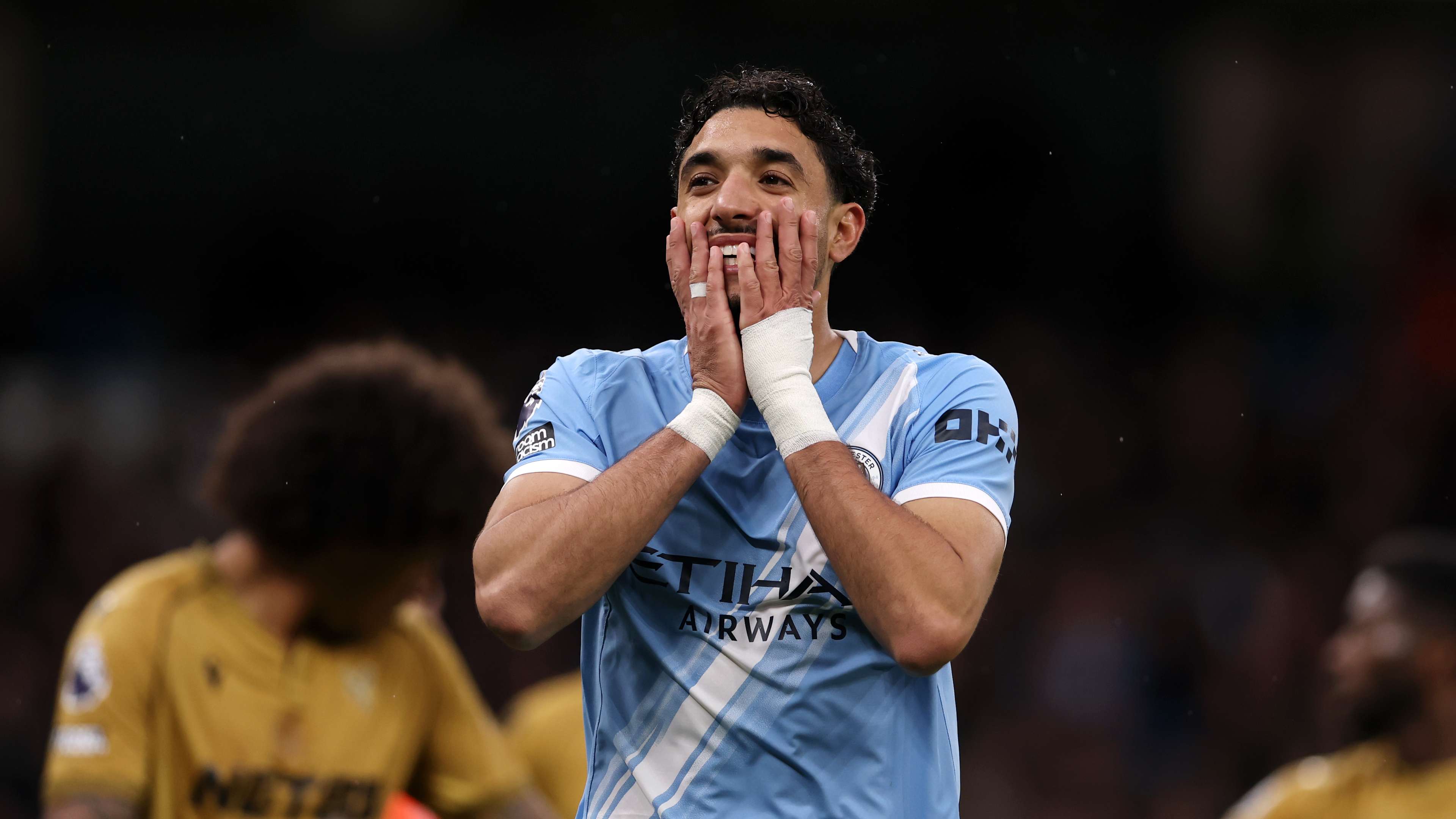 Manchester City Eyes Pedro Neto Transfer: €80m Chelsea Move