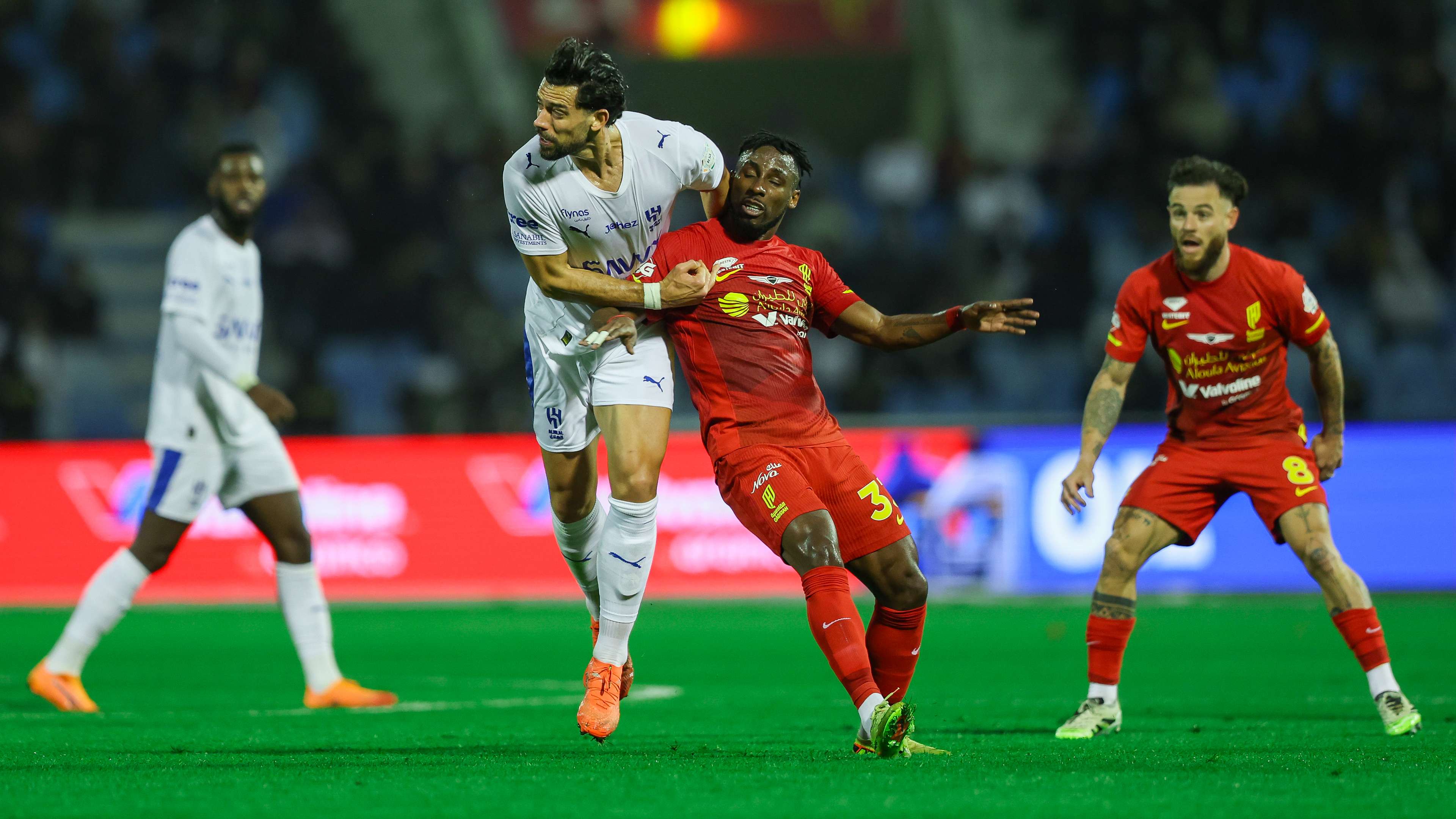 Al-Qadsiah Rival Al-Hilal for Mohammed Mahzari Transfer