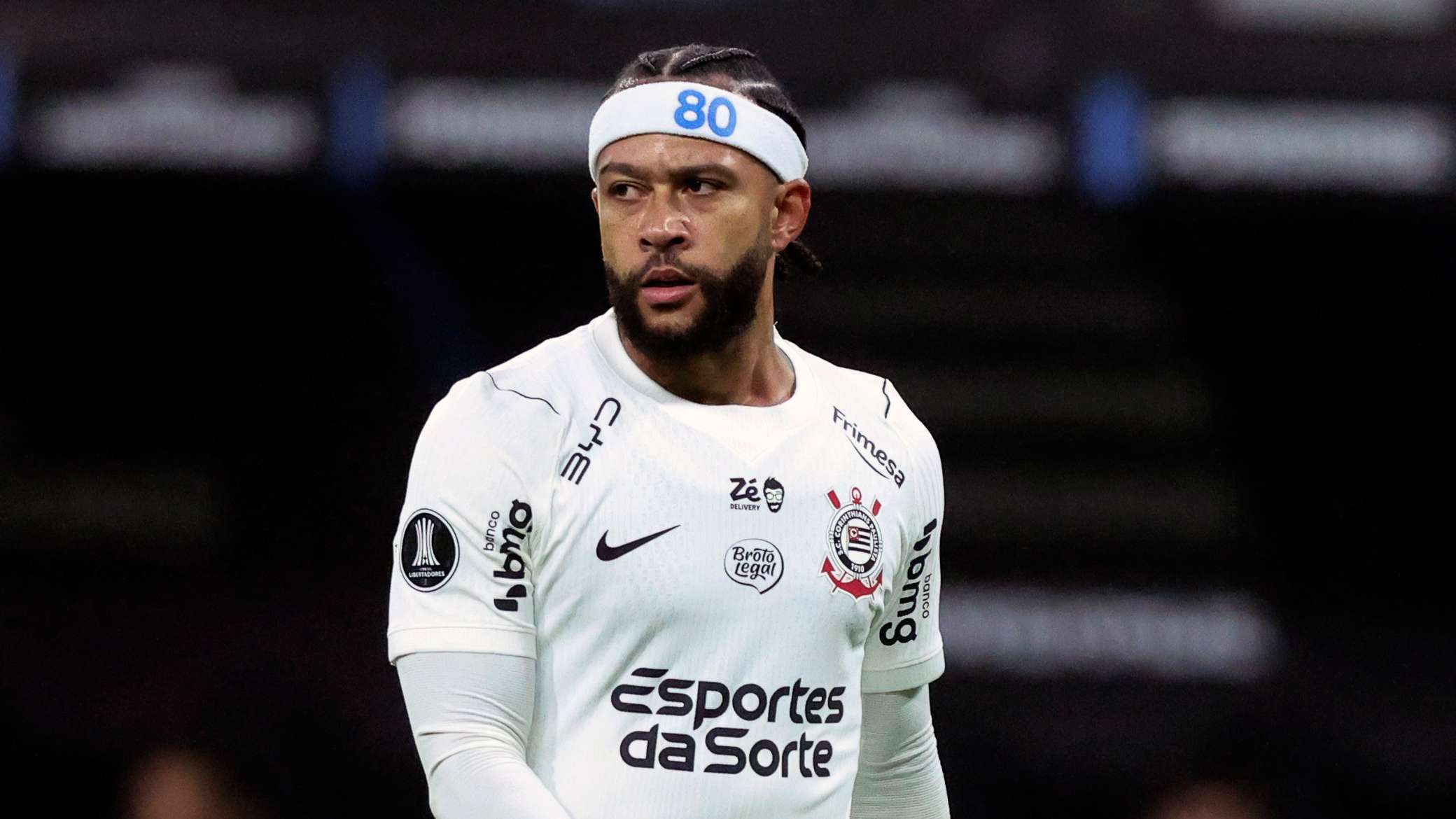 Memphis Depay Contract Stalled at Corinthians Over €6