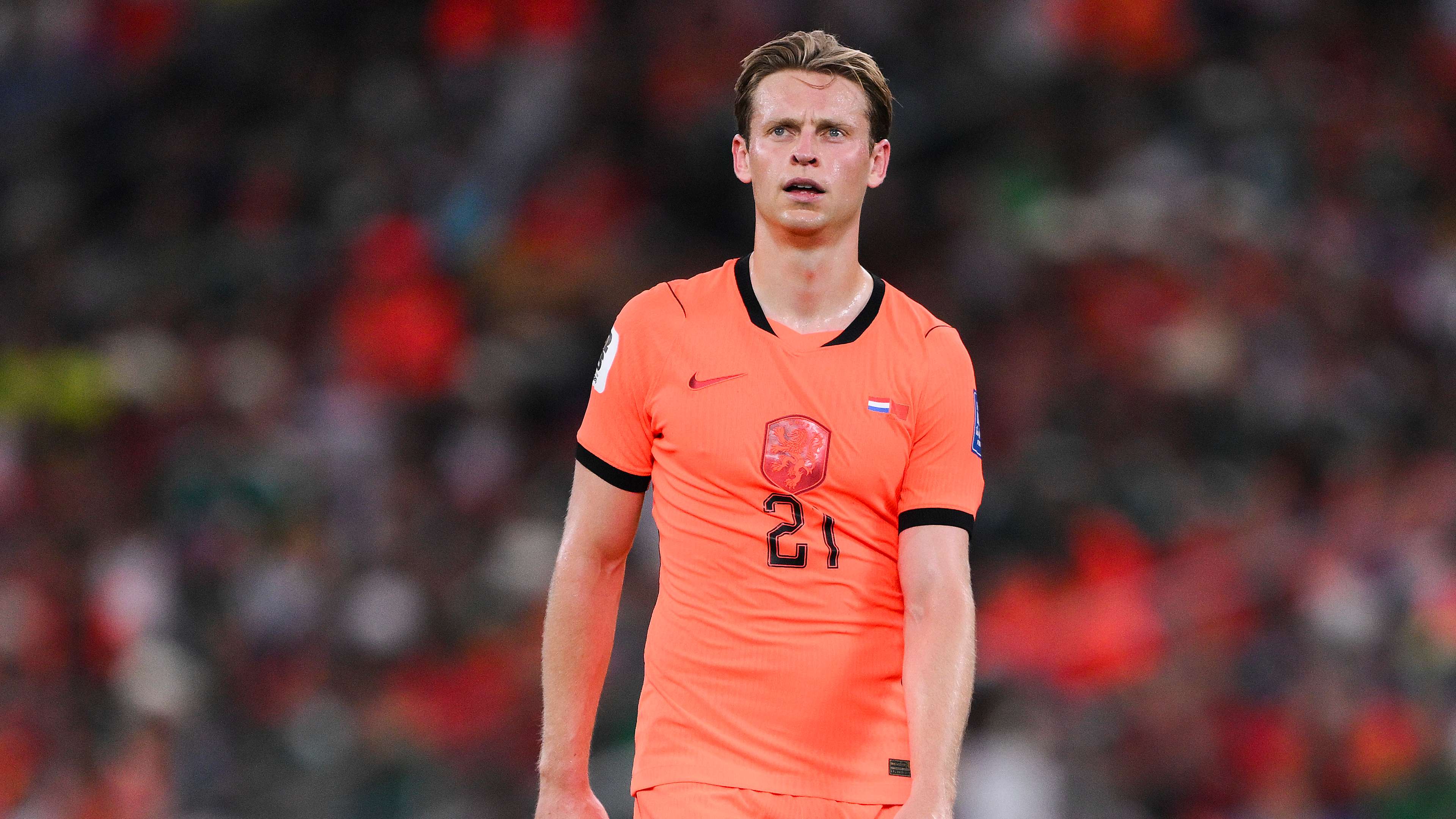 Frenkie de Jong Breaks Silence on Knee Injury and Barcelona