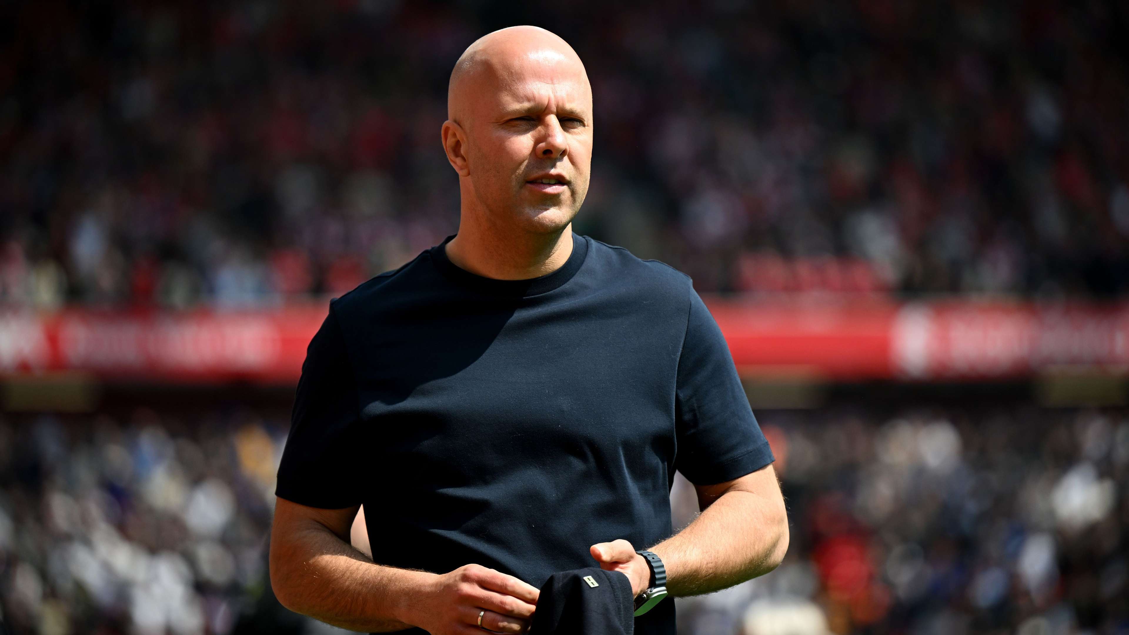 Arne Slot Vows to Transform Liverpool in Summer Transfer