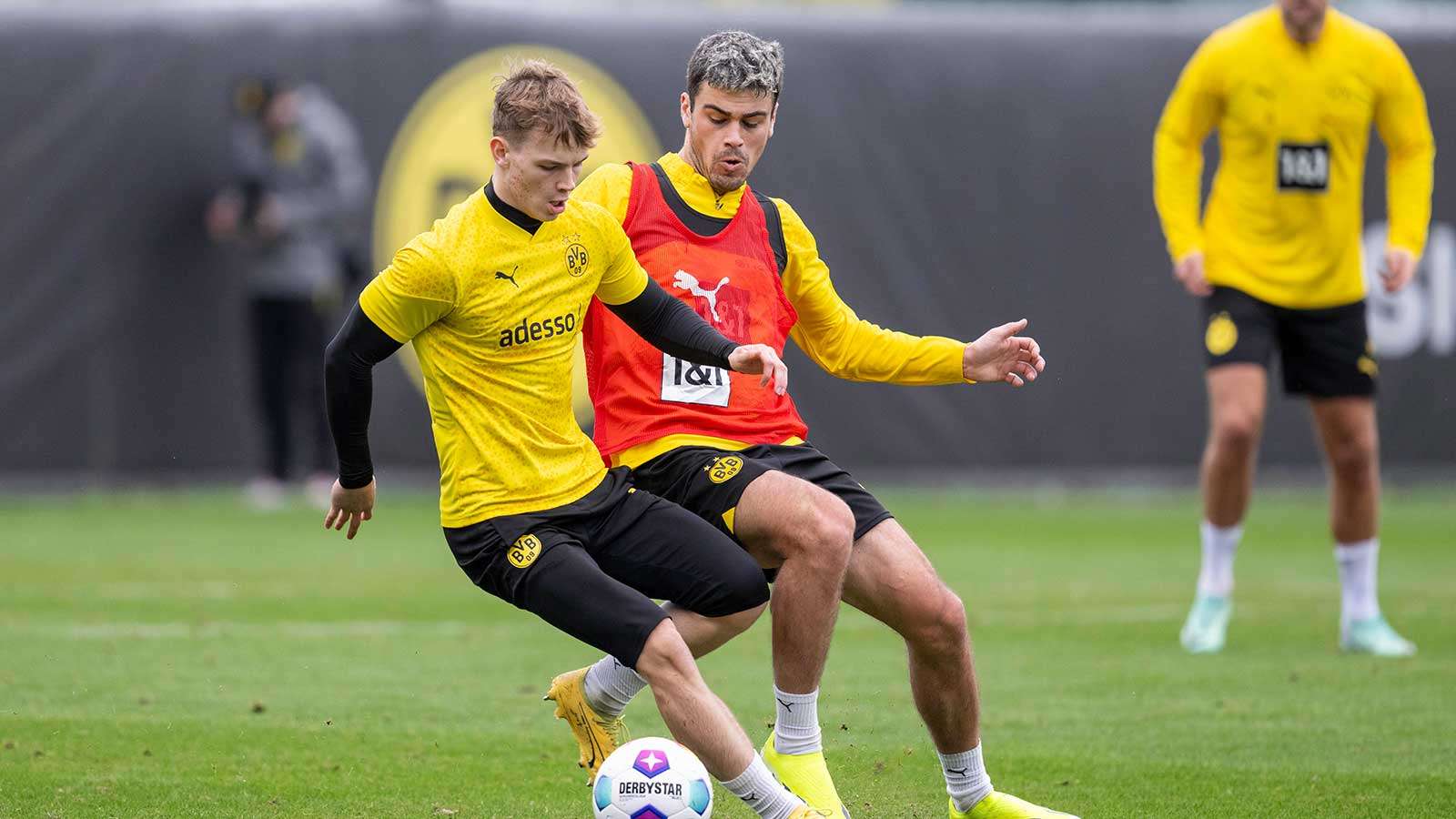 Bundesliga Transfer Flops 2025-26: Echeverri's Four-Month