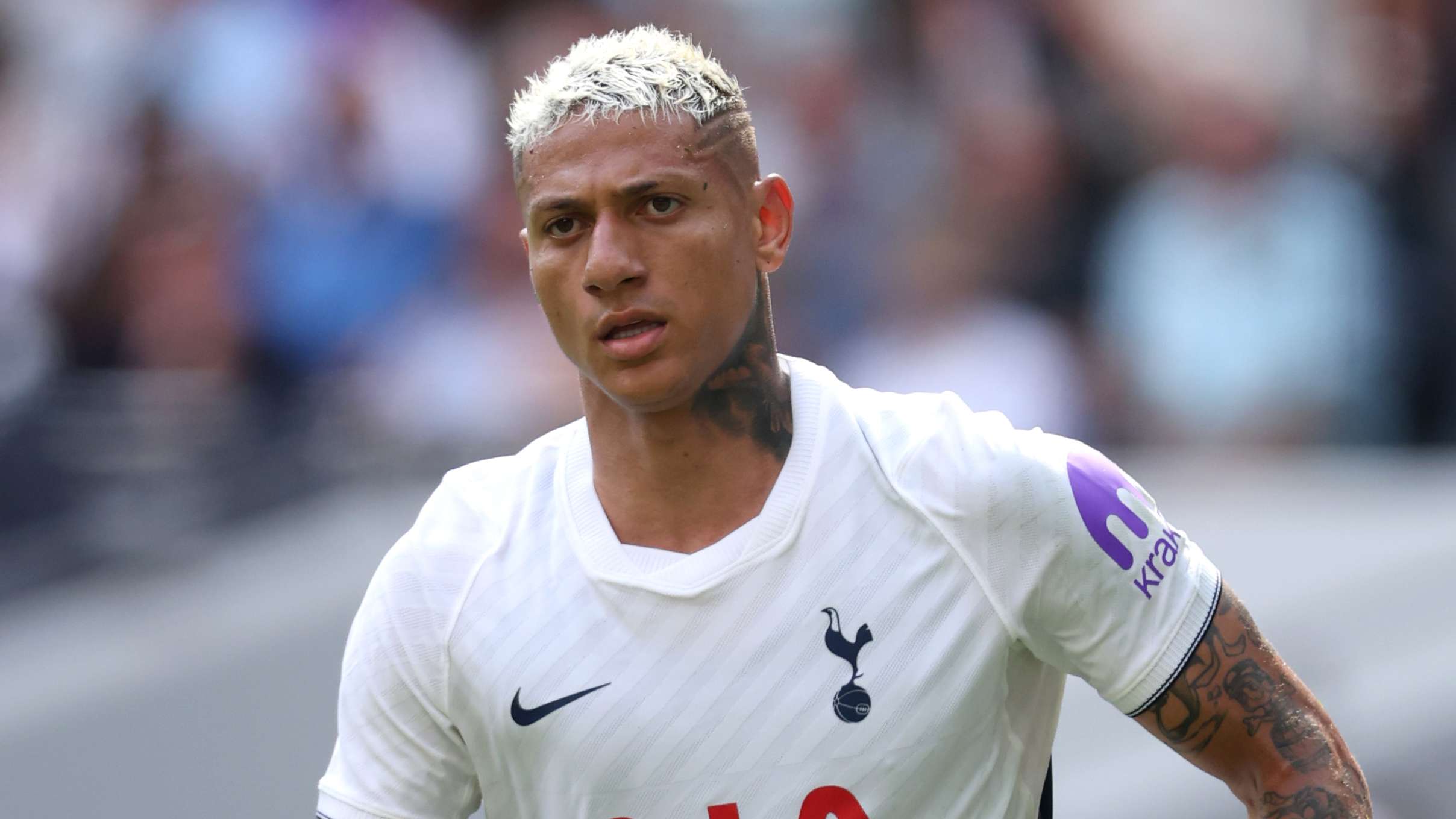 De Zerbi Distances Himself as Richarlison Excluded From