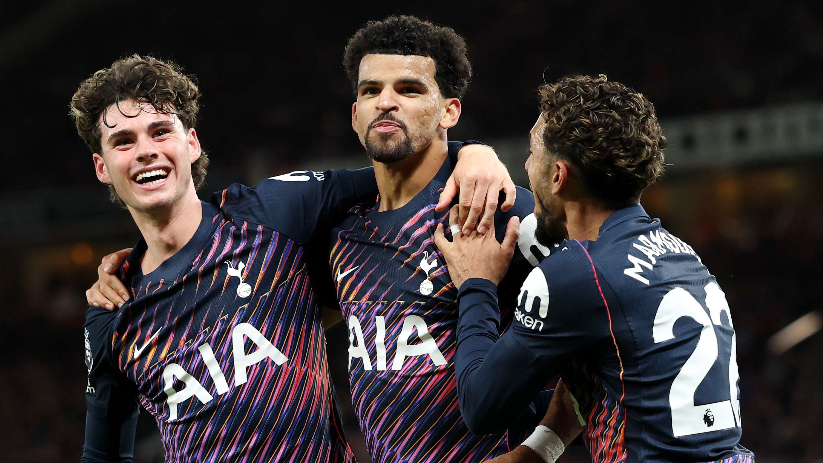 Solanke Rescues Spurs: Tottenham Draw at Old Trafford After