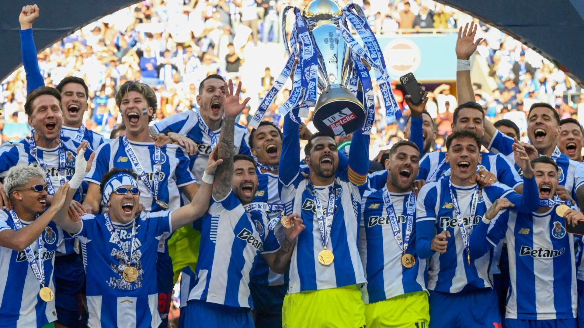 Ali Maamar: Porto Target Rising Moroccan Right-Back at