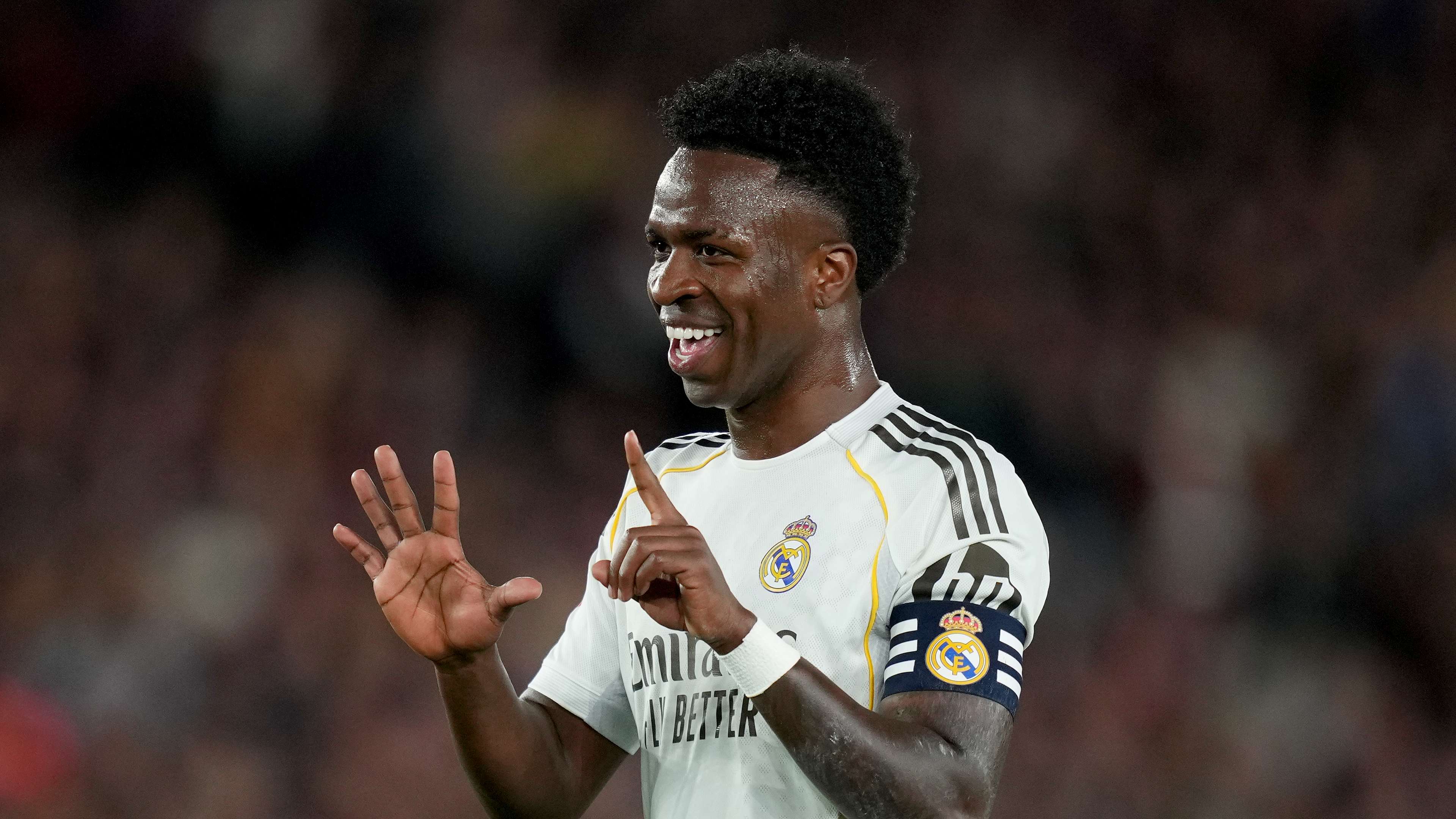 Arsenal's 21-Player Summer Wish List: Vinicius, Alvarez and
