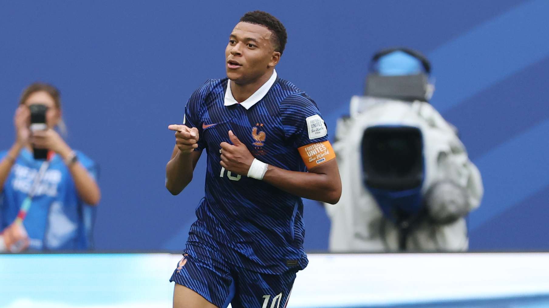 Mbappe Convinces Olise to Join Real Madrid in Summer