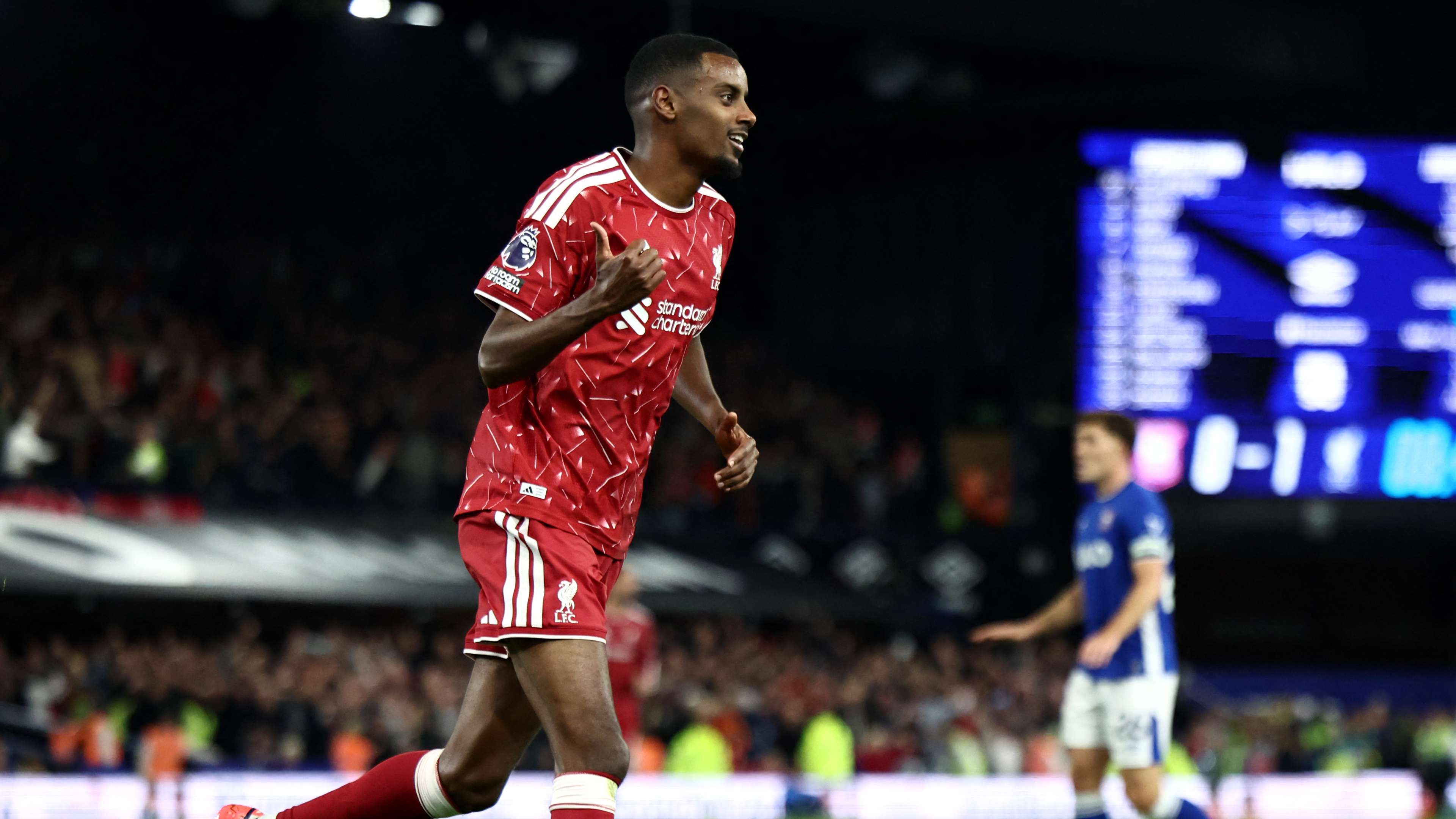 Isak Double Clinches Liverpool's First Win Against Ipswich