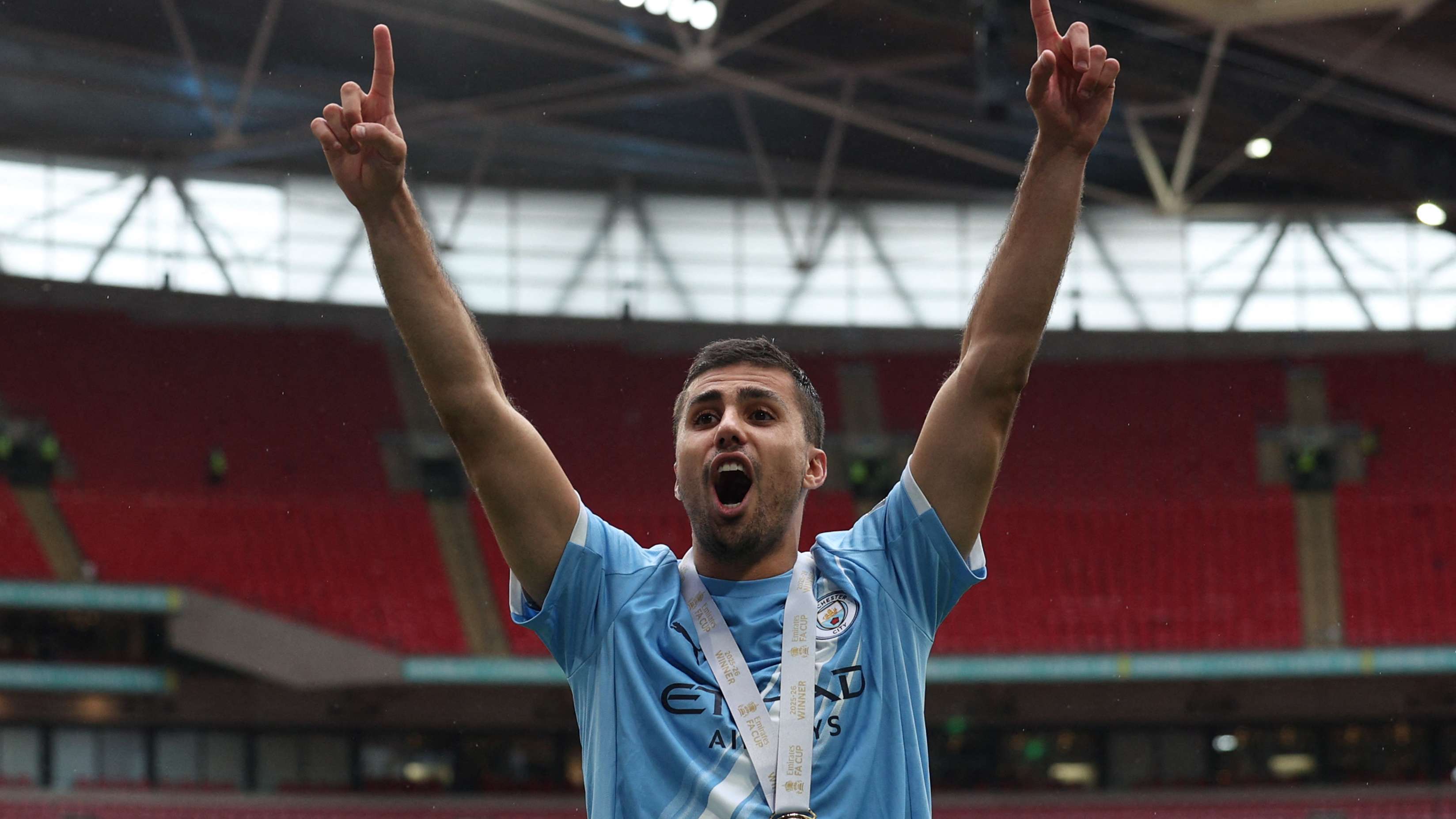 Rodri Warns Arsenal of Premier League Title Pressure in