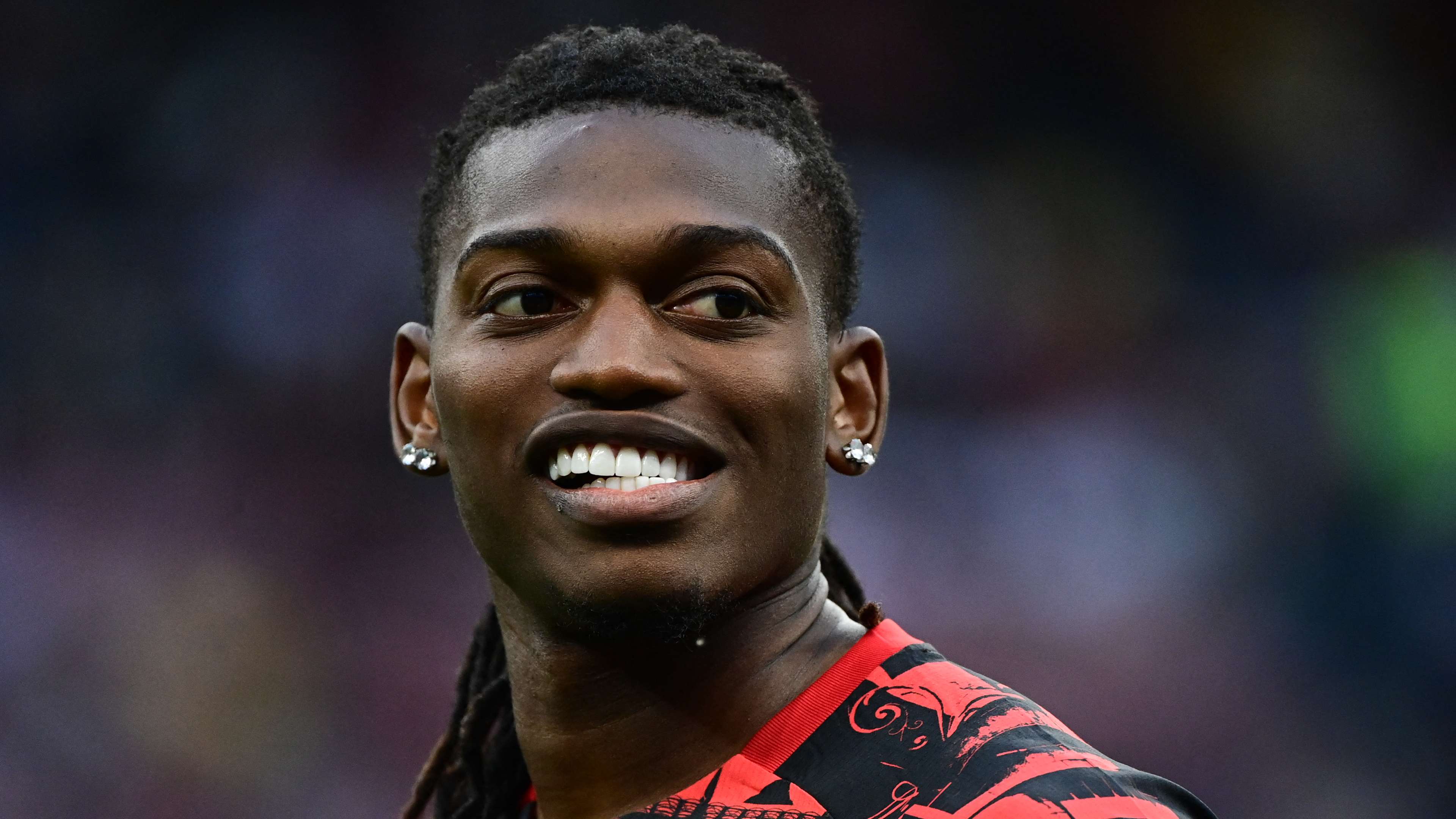 Rafael Leão Eyes Exit: Fenerbahçe Tables €40M Offer to AC