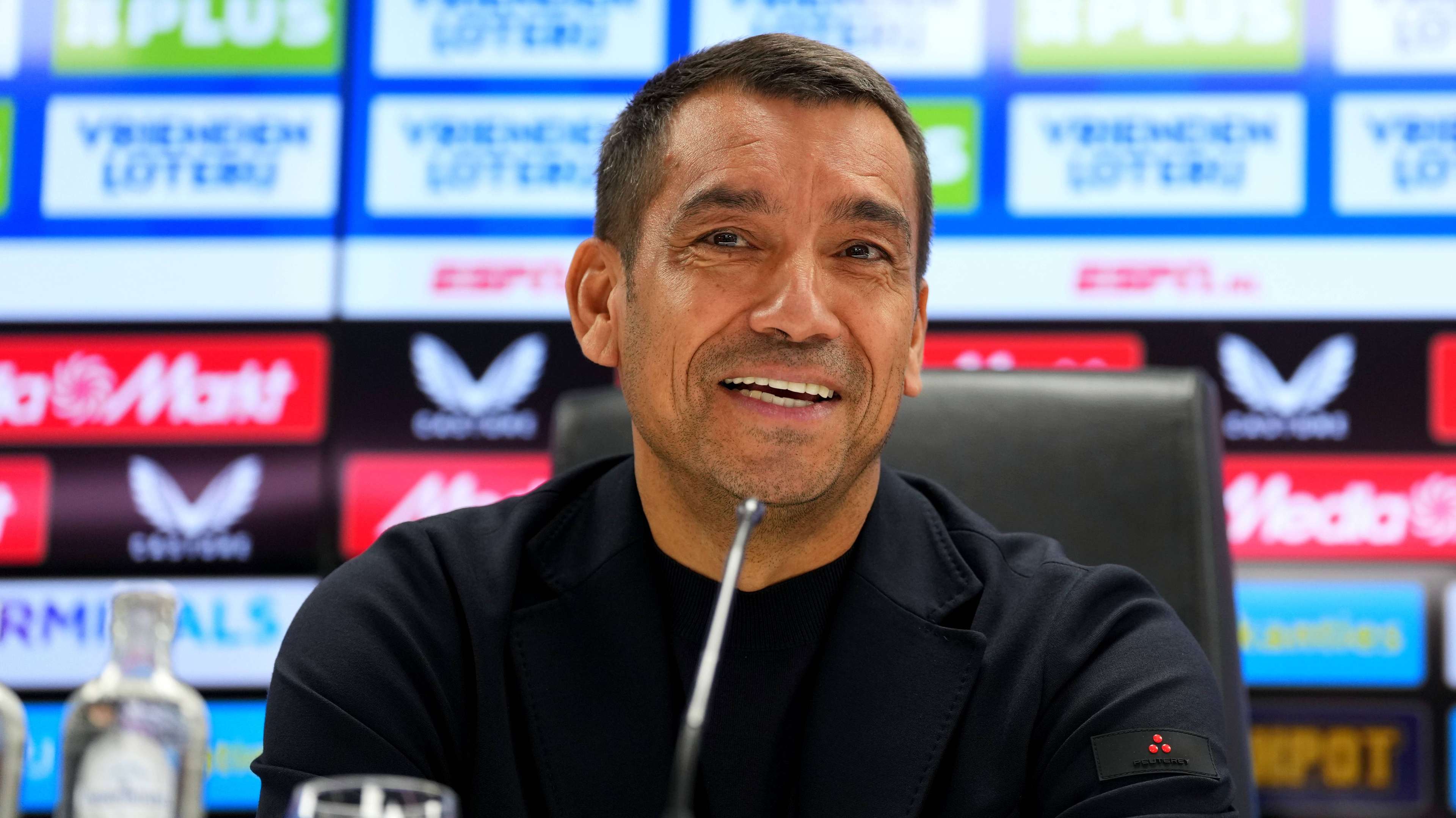 Feyenoord vs AZ: Van Bronckhorst Names Watanabe Replacement