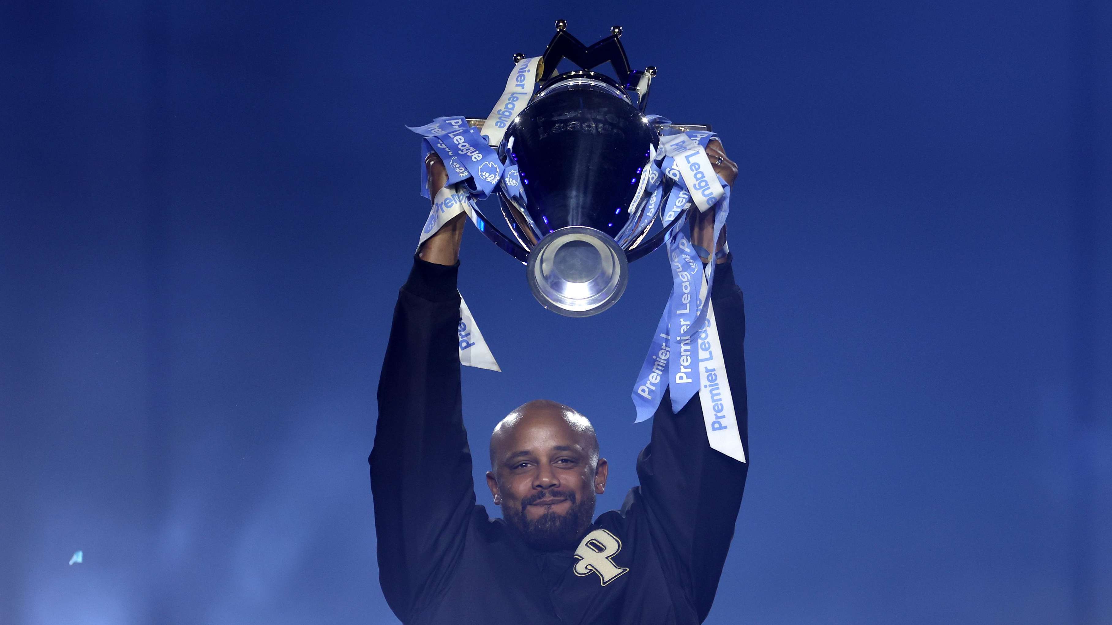 Kompany Returns as Bayern Boss to Lift Premier League Trophy
