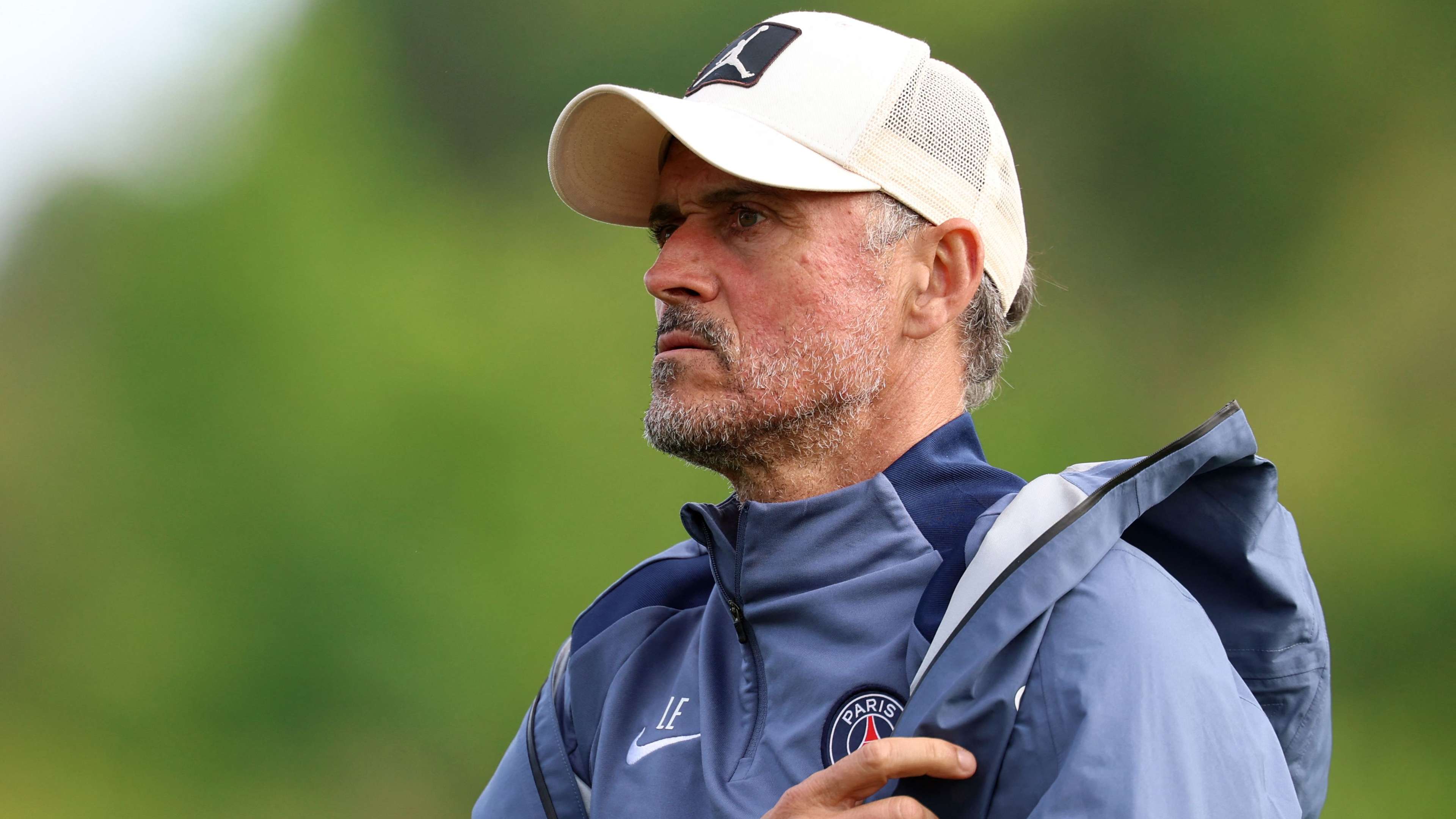 Luis Enrique Praises Arsenal's Defensive Prowess Ahead of