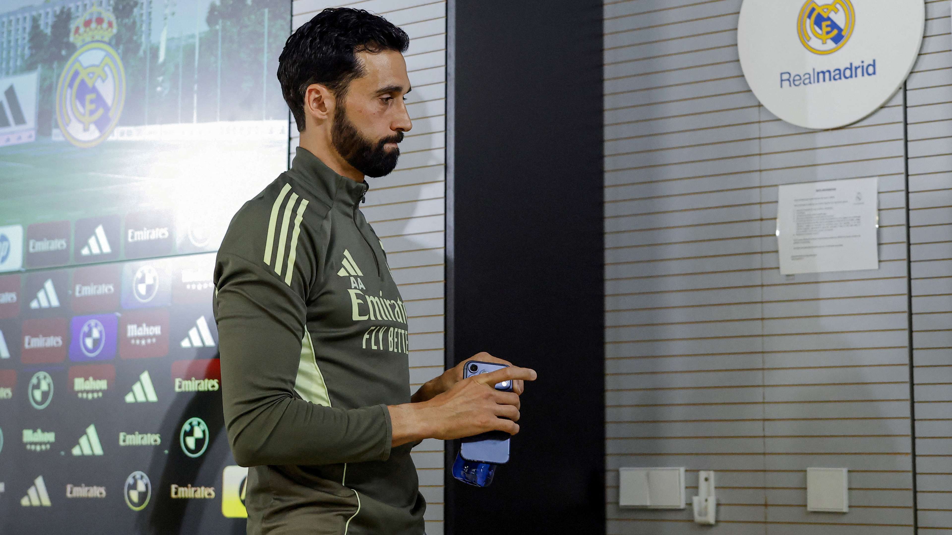 Real Madrid Missing Eight Players for Barcelona Clásico