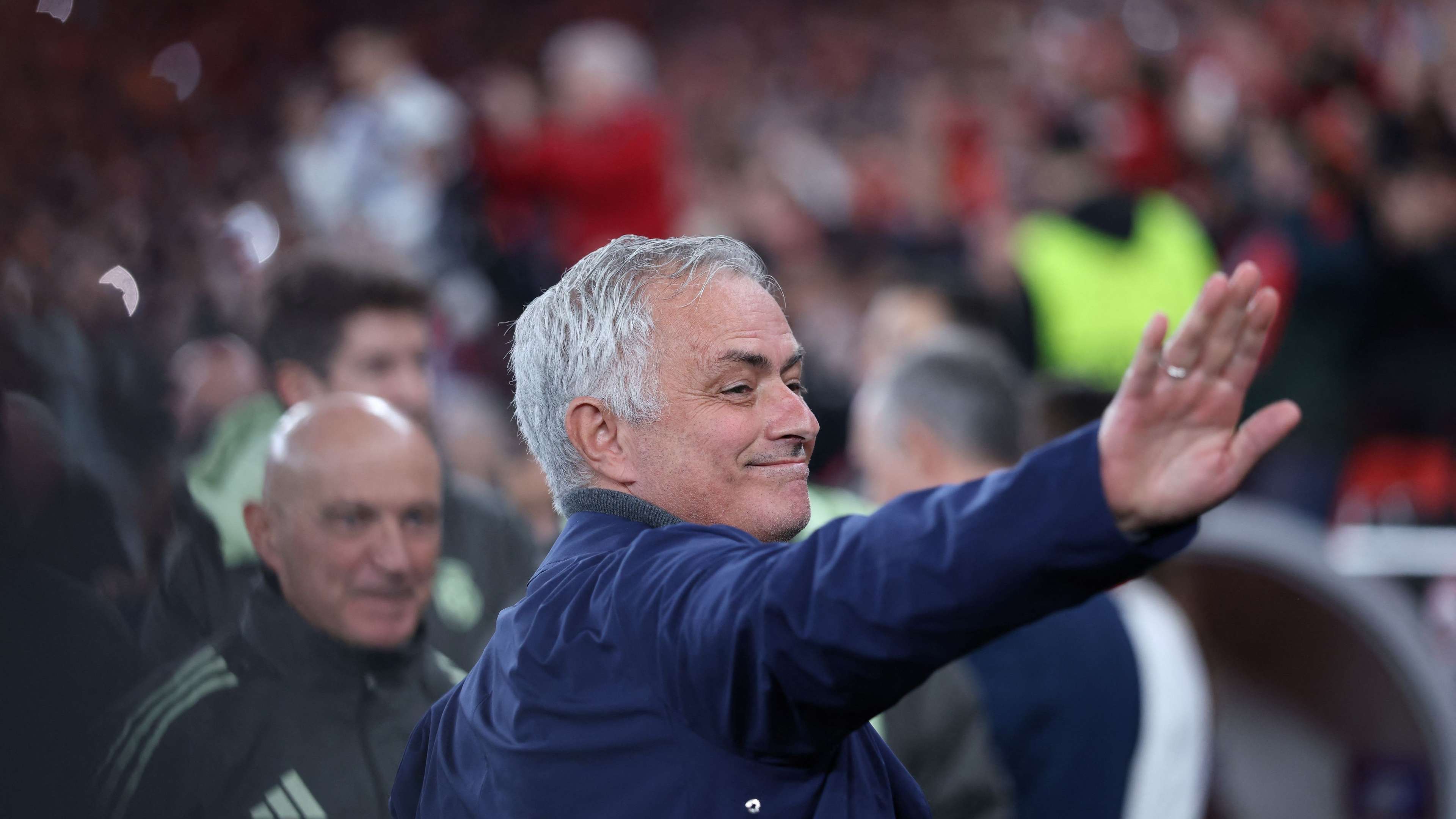 Real Madrid Pay €3M to Free Mourinho from Benfica Contract