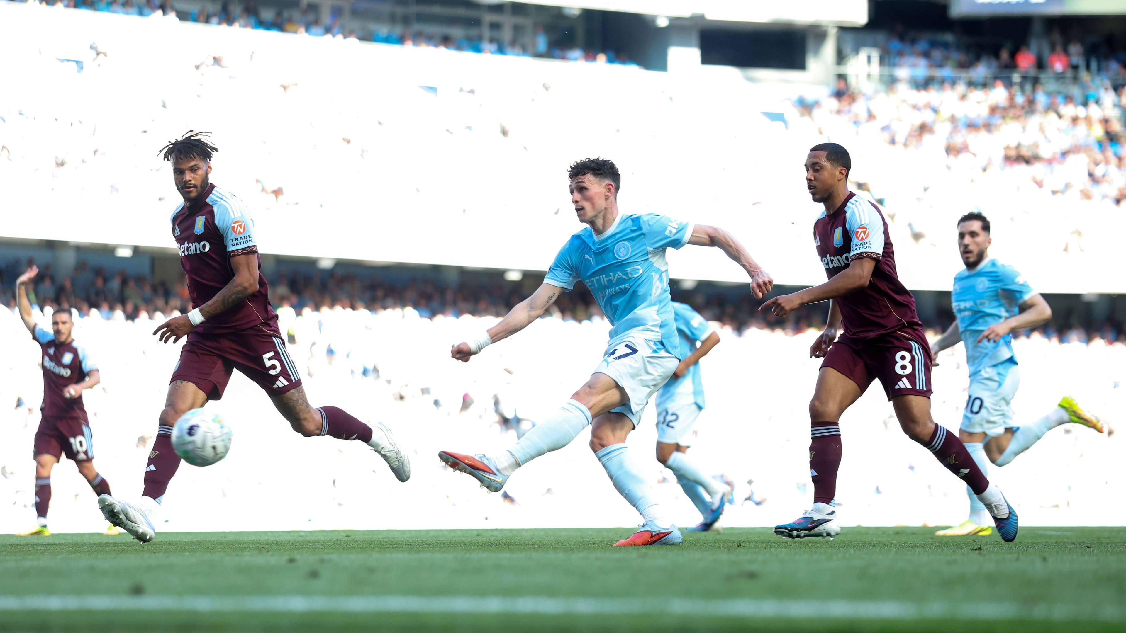 Phil Foden Signs New Manchester City Contract Until 2030
