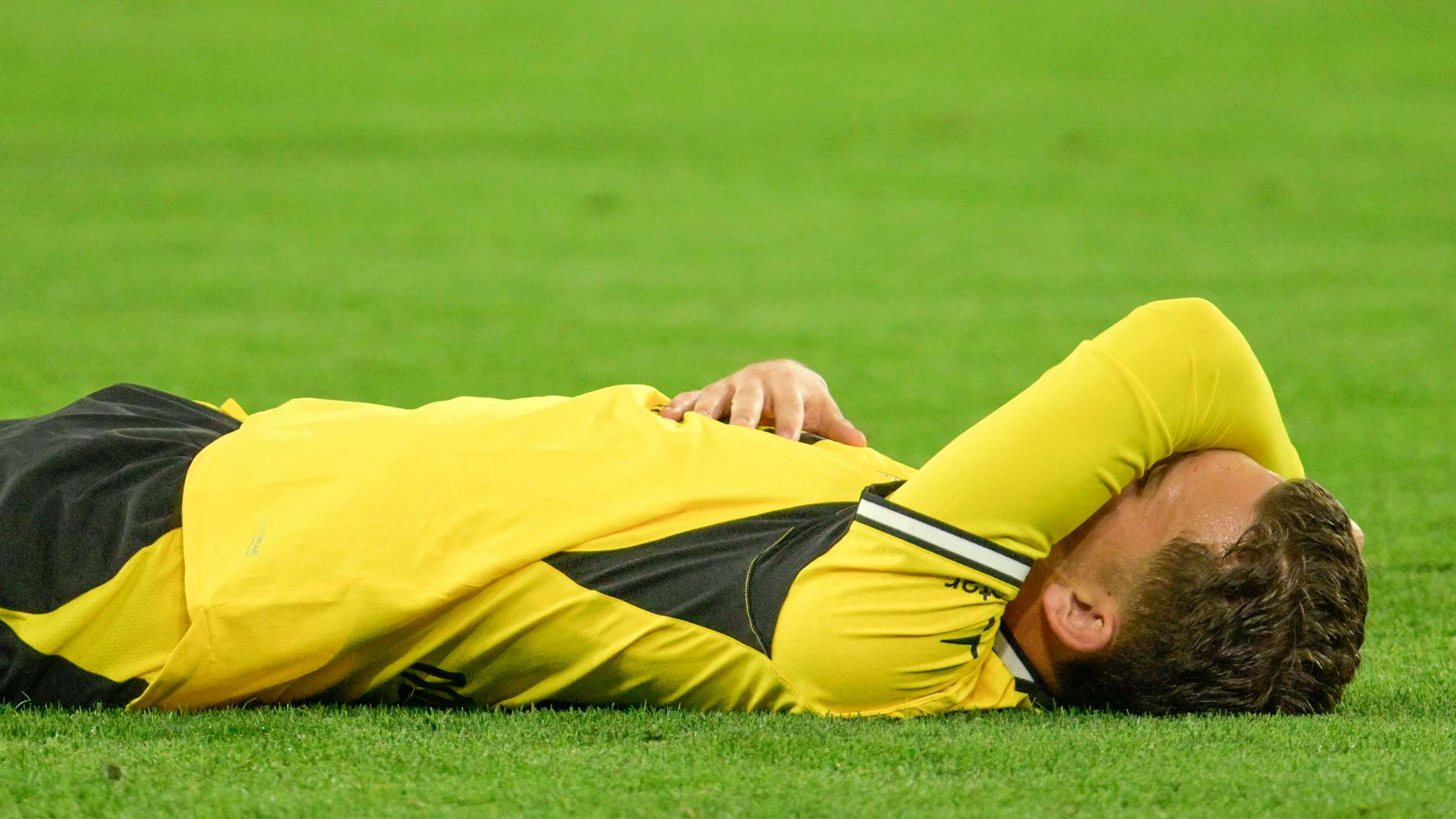 Konstantinos Karetsas Collapse: Dehydration Suspected in BVB