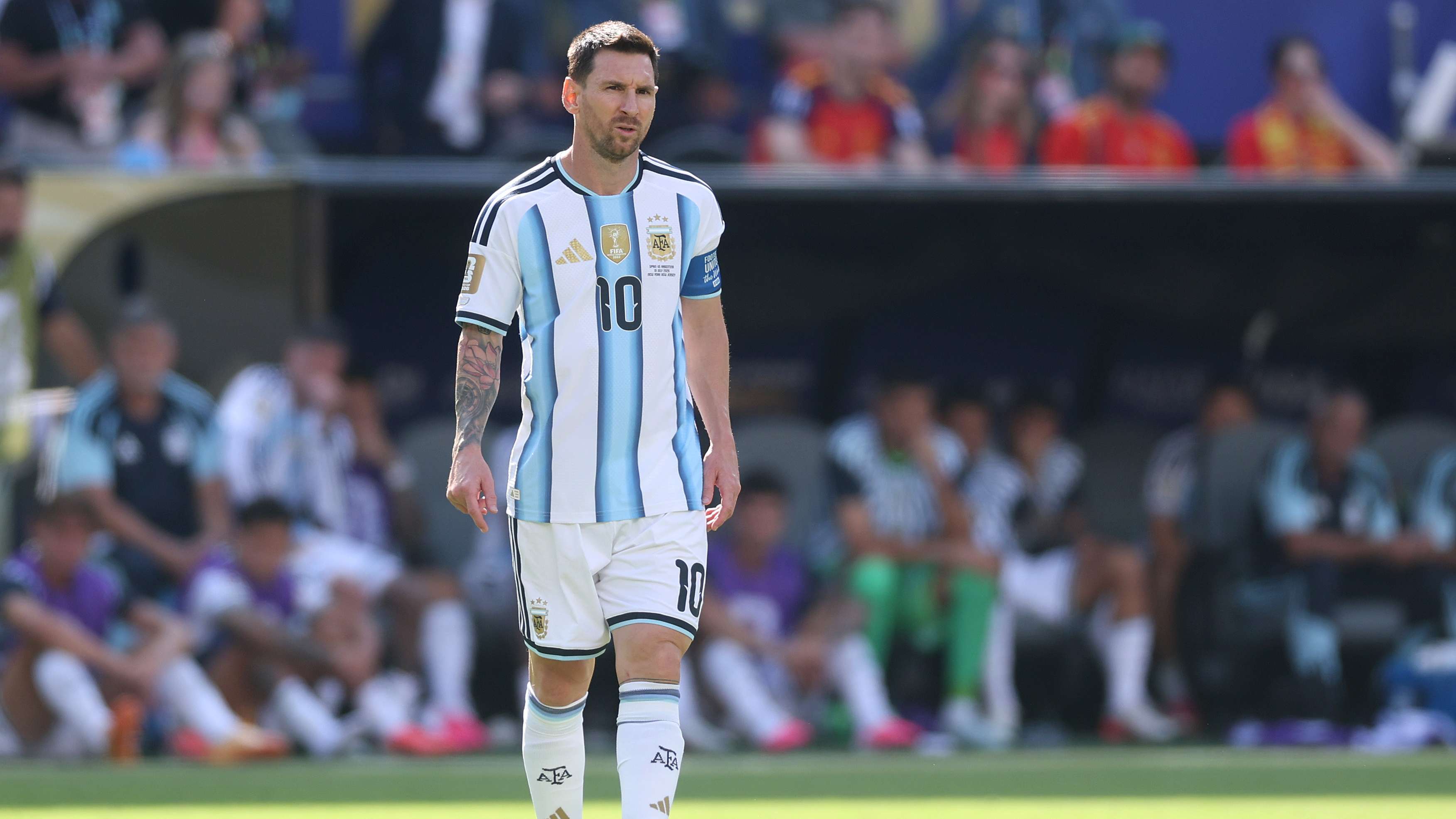 Paredes Hints Messi's Argentina Career May Be Over After