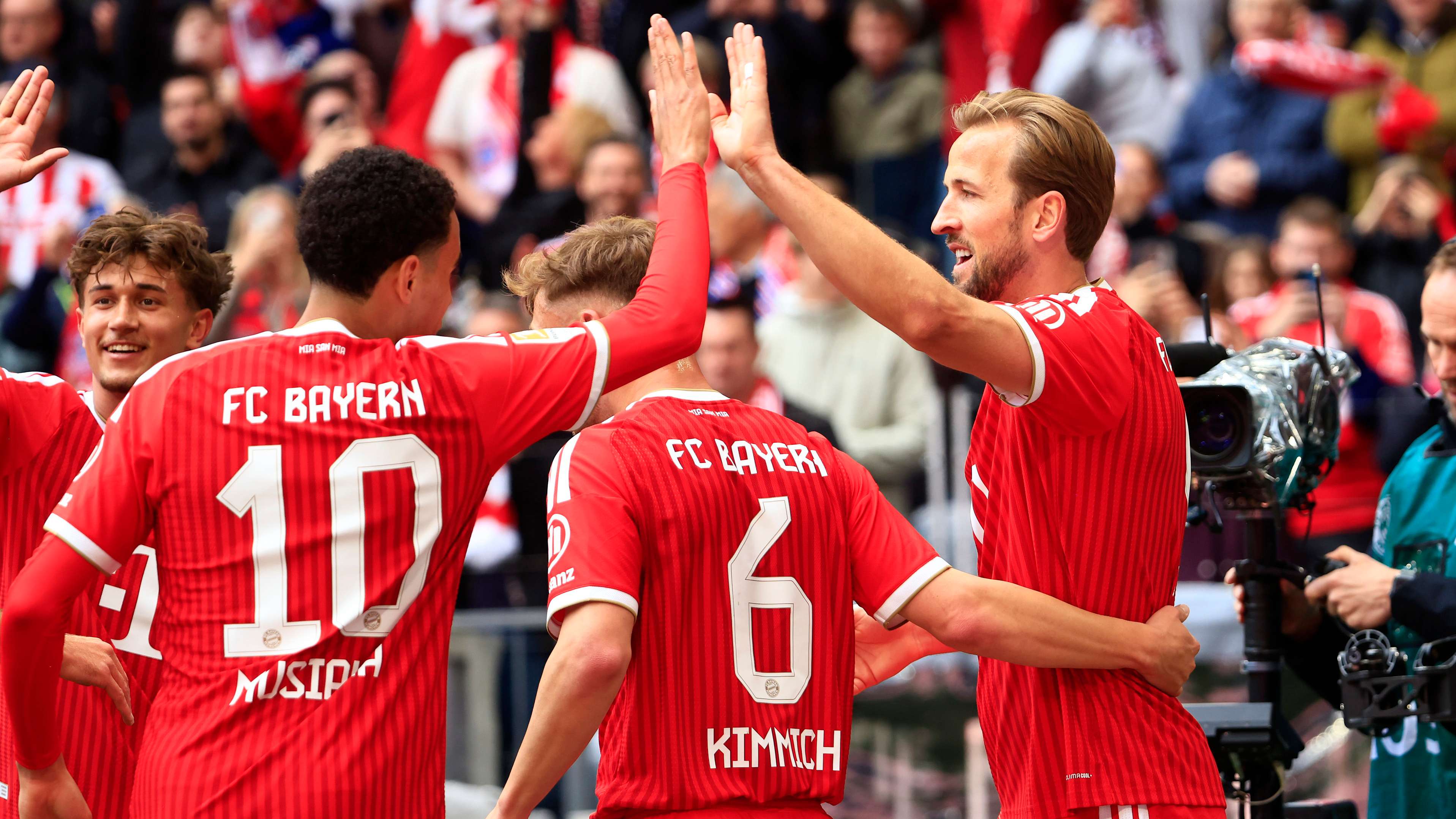 Kane Demands Musiala-Level Salary in Bayern Munich Contract