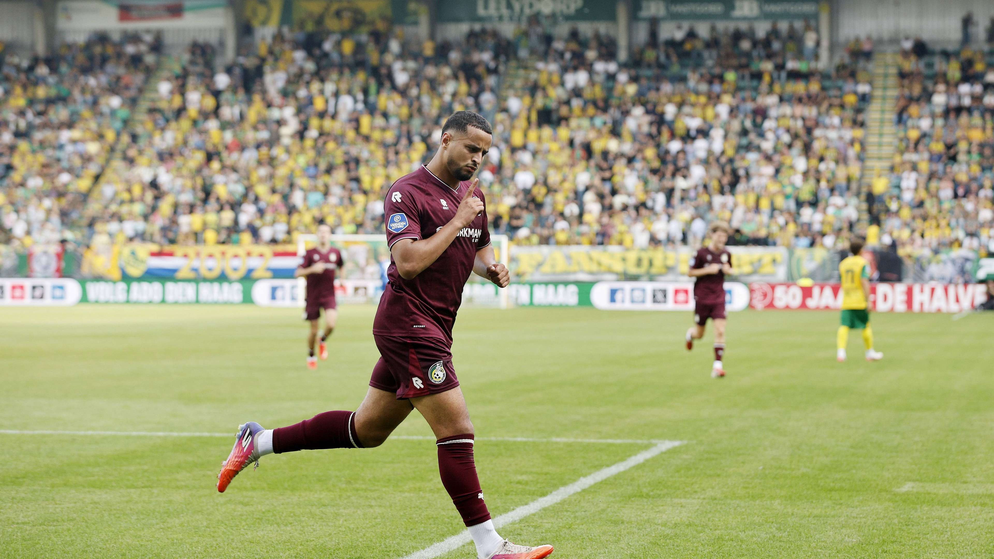 Ihattaren Banned from Media by Fortuna Sittard Manager Buijs